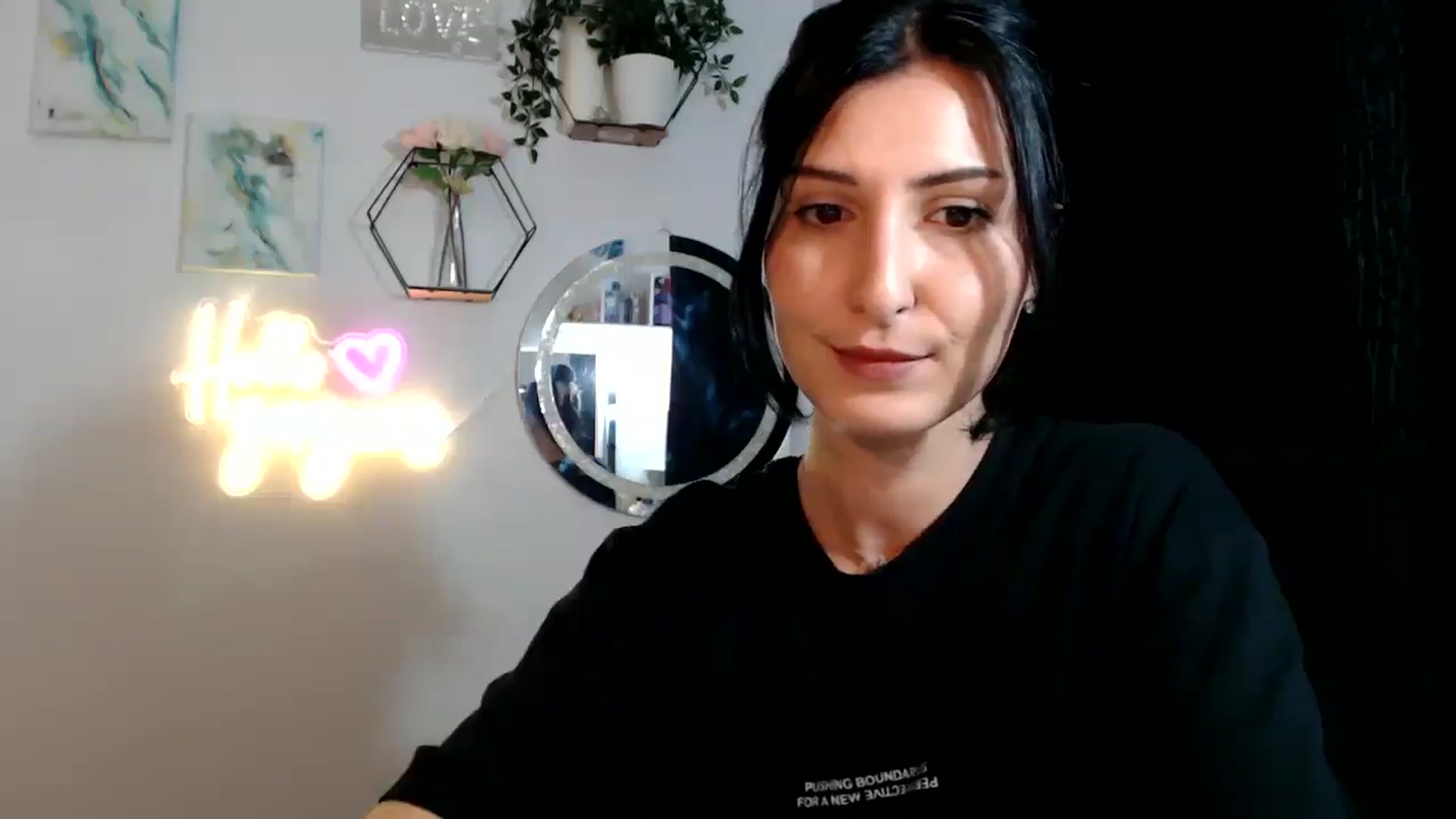 Gallery image thumbnail from Yara_77's myfreecams stream on, 10/02/2025, 11:28 image 11 of 20