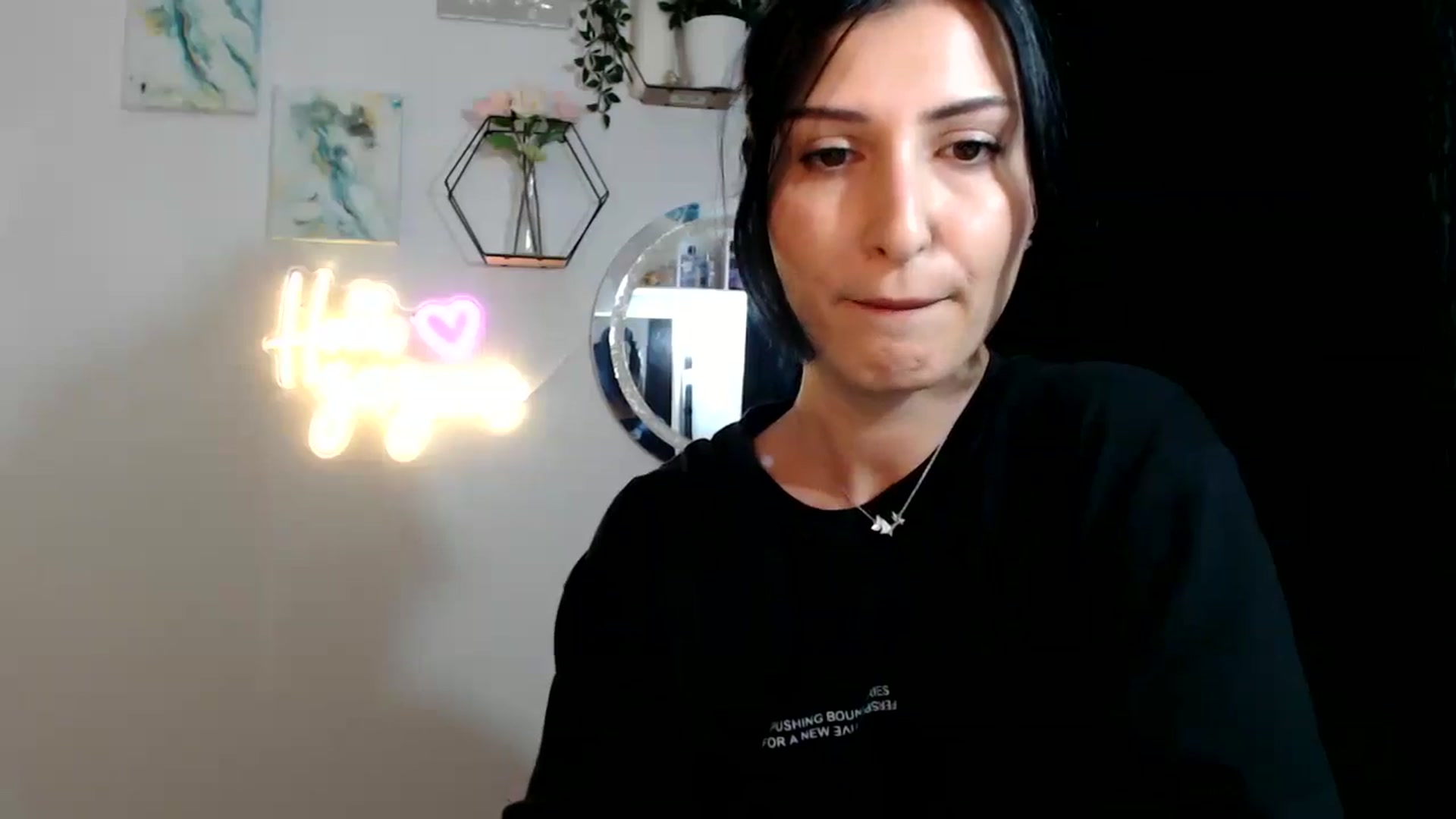 Gallery image thumbnail from Yara_77's myfreecams stream on, 10/02/2025, 11:28 image 5 of 20