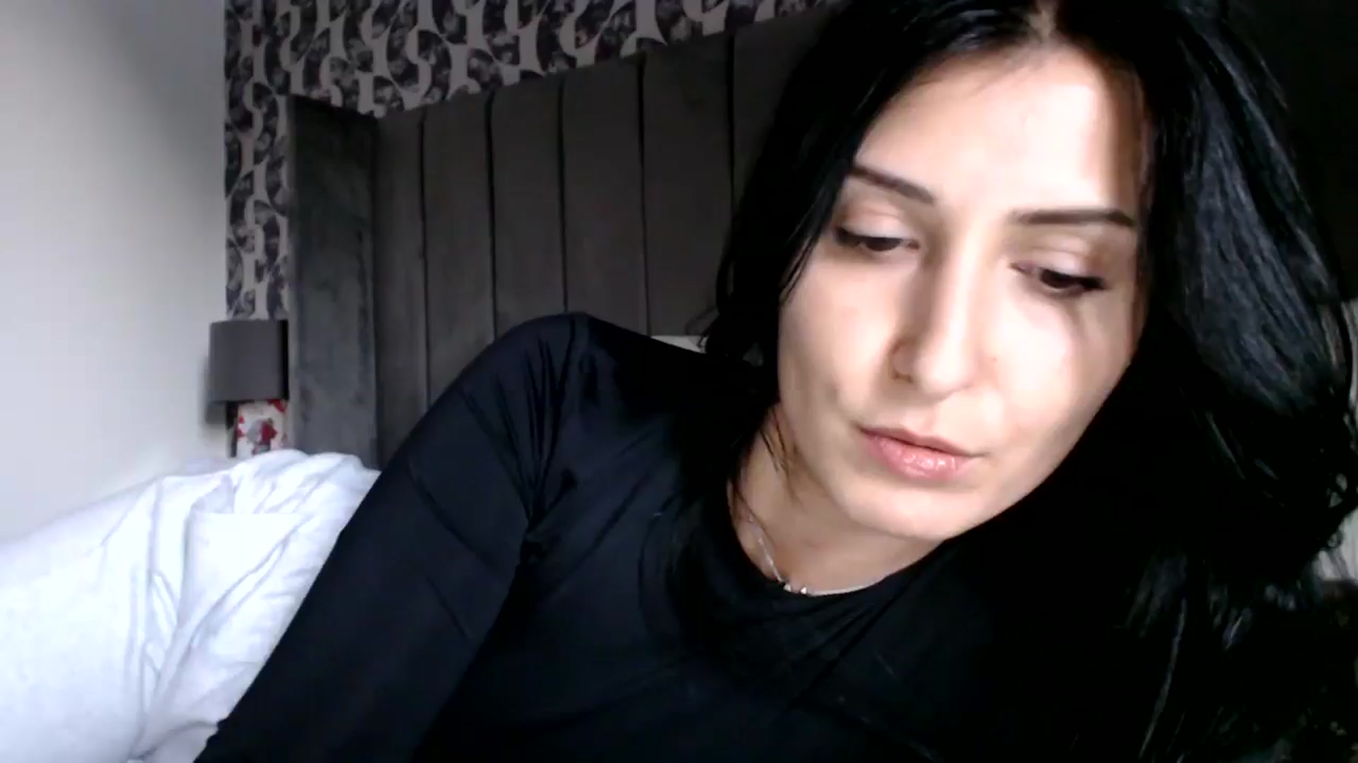 Gallery image thumbnail from Yara_77's myfreecams stream on, 10/02/2025, 15:22 image 2 of 20