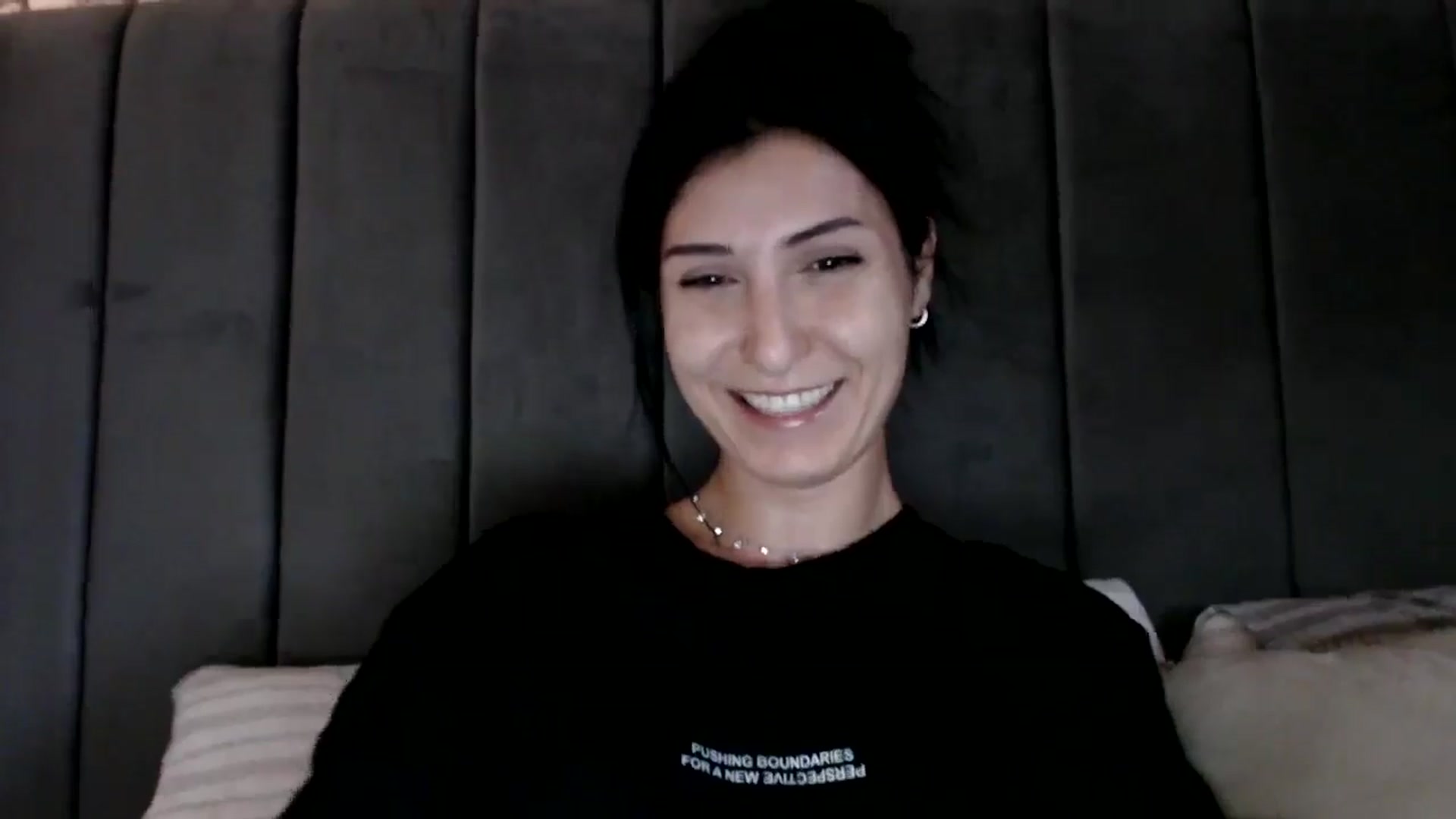Gallery image thumbnail from Yara_77's myfreecams stream on, 10/07/2025, 08:19 image 15 of 20