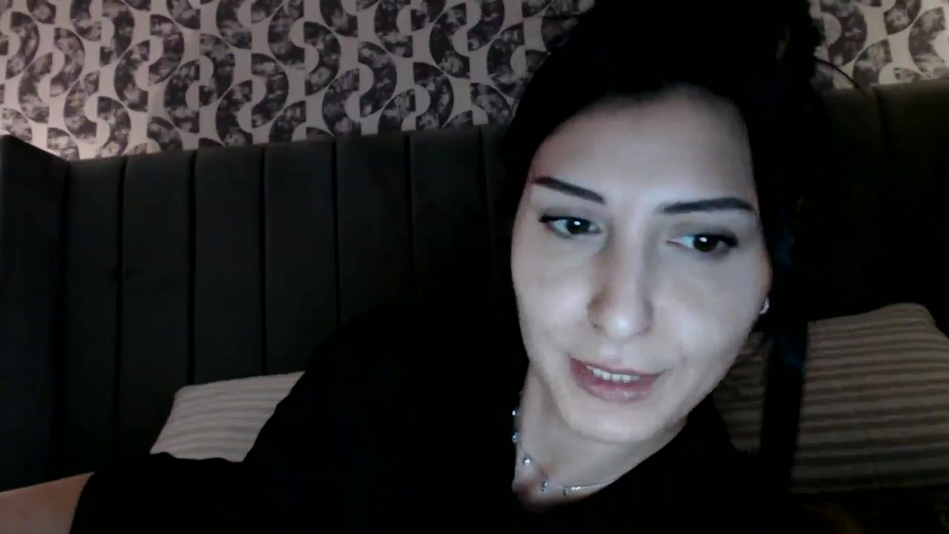 Gallery image thumbnail from Yara_77's myfreecams stream on, 10/07/2025, 08:19 image 6 of 20