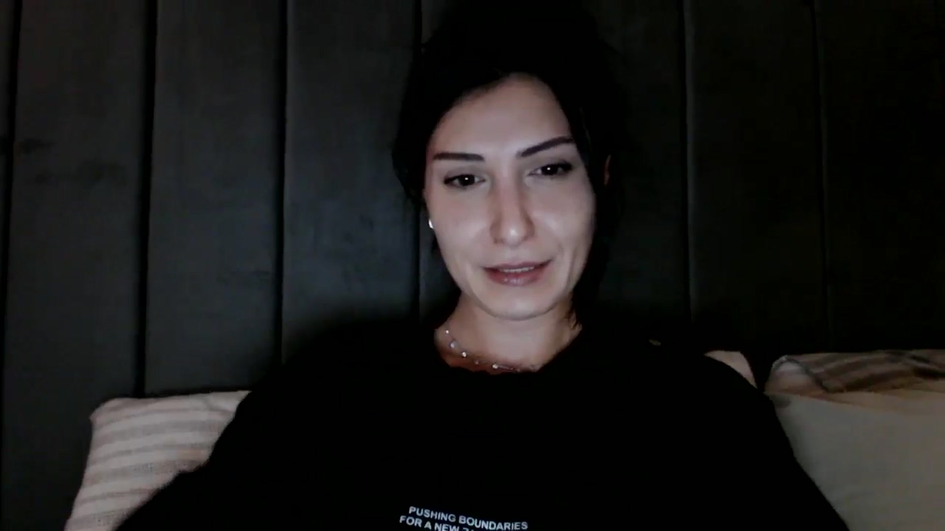 Gallery image thumbnail from Yara_77's myfreecams stream on, 10/07/2025, 08:19 image 8 of 20