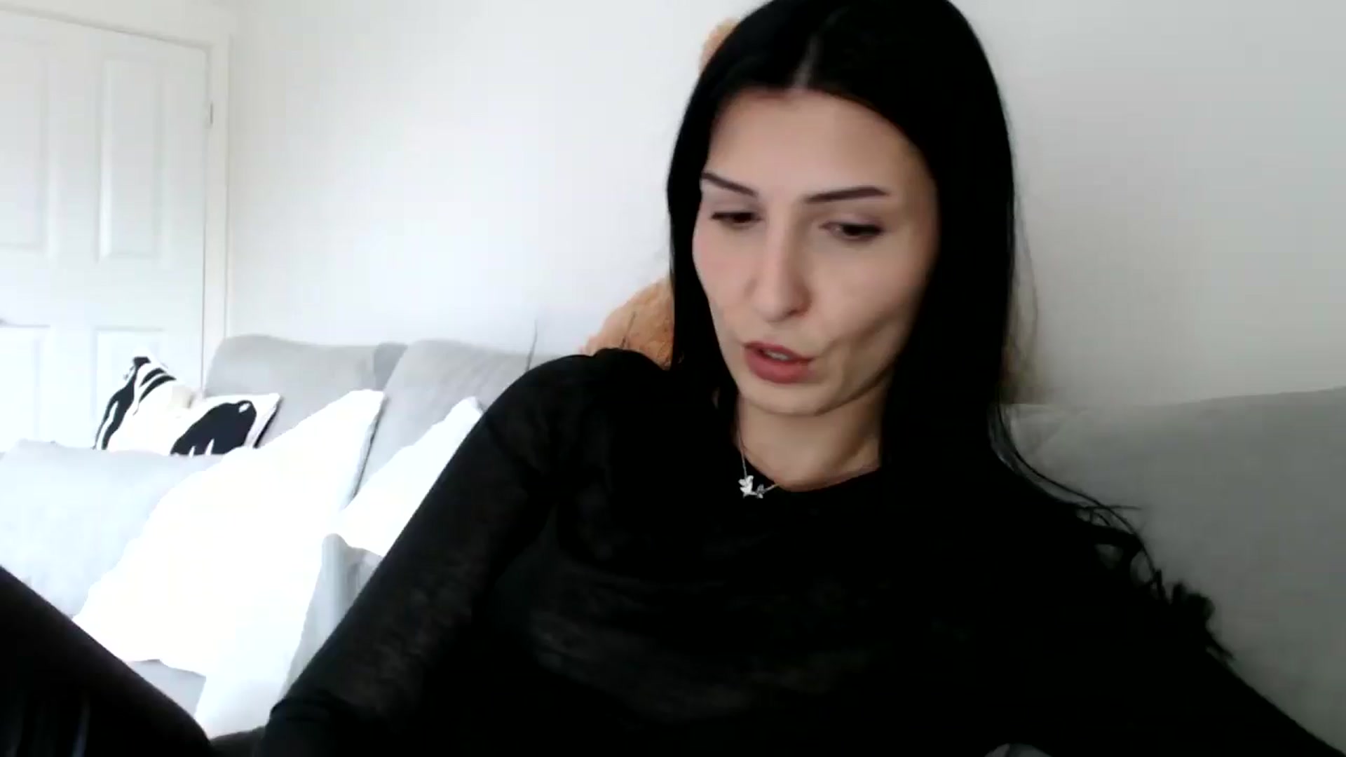 Gallery image thumbnail from Yara_77's myfreecams stream on, 10/08/2025, 10:36 image 1 of 20