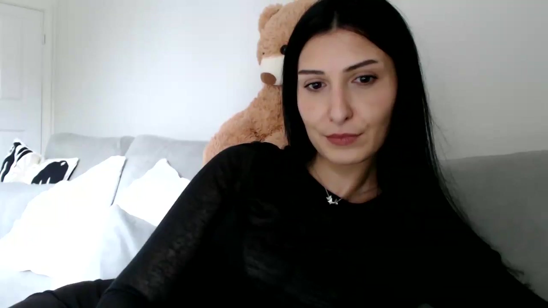 Gallery image thumbnail from Yara_77's myfreecams stream on, 10/08/2025, 10:36 image 16 of 20