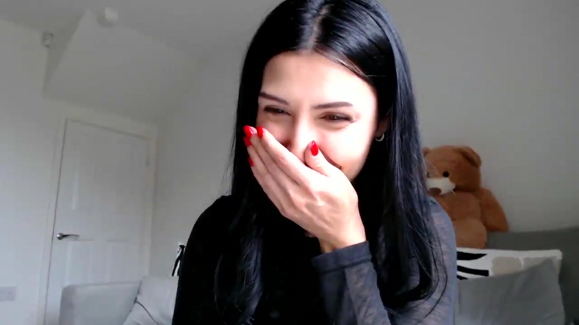 Gallery image thumbnail from Yara_77's myfreecams stream on, 10/08/2025, 10:36 image 10 of 20