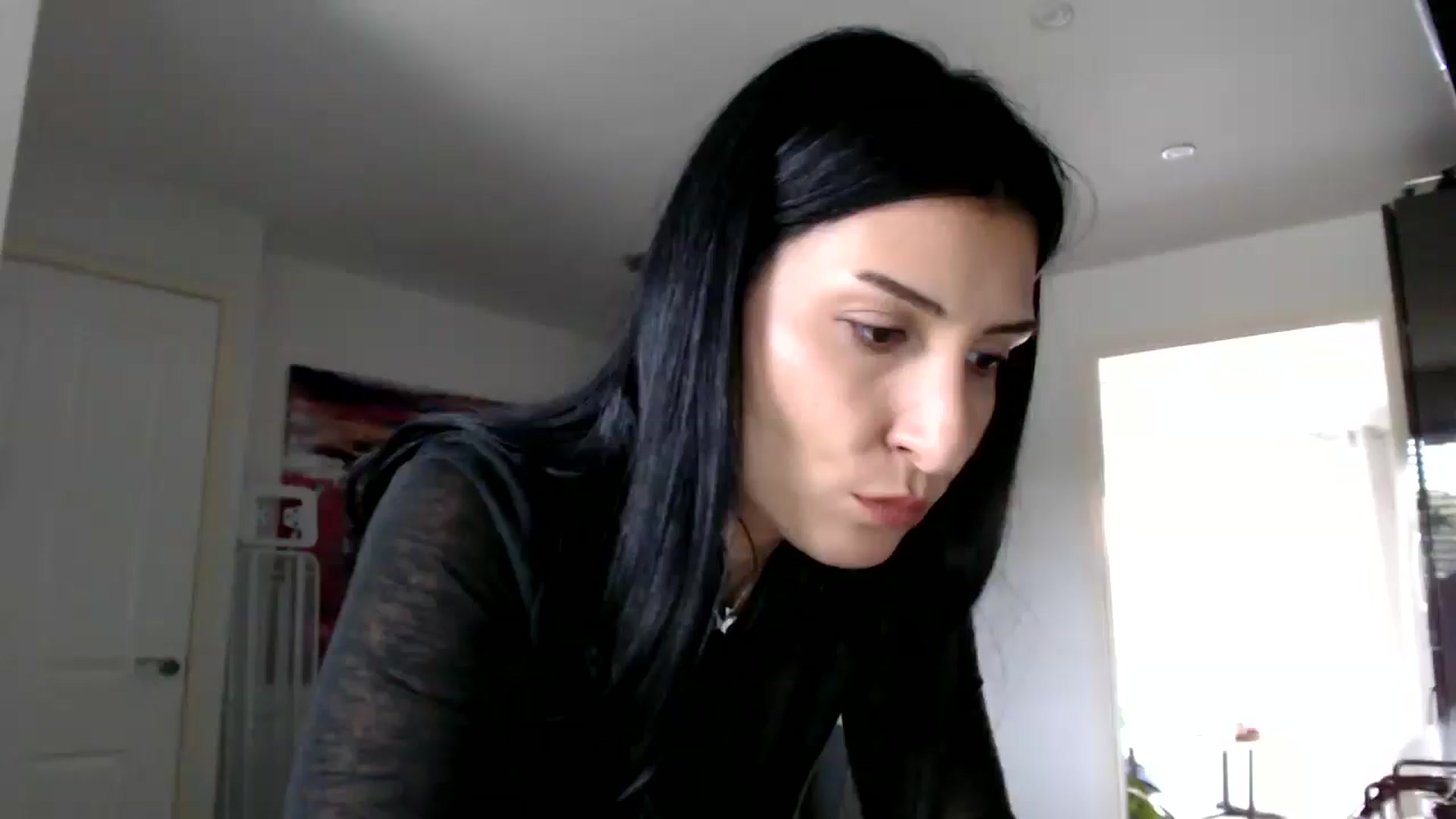 Gallery image thumbnail from Yara_77's myfreecams stream on, 10/08/2025, 11:18 image 11 of 20