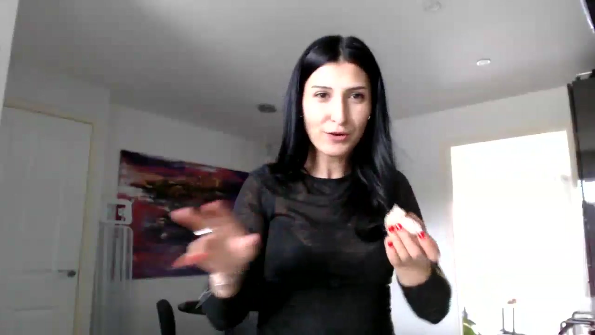 Gallery image thumbnail from Yara_77's myfreecams stream on, 10/08/2025, 11:18 image 4 of 20