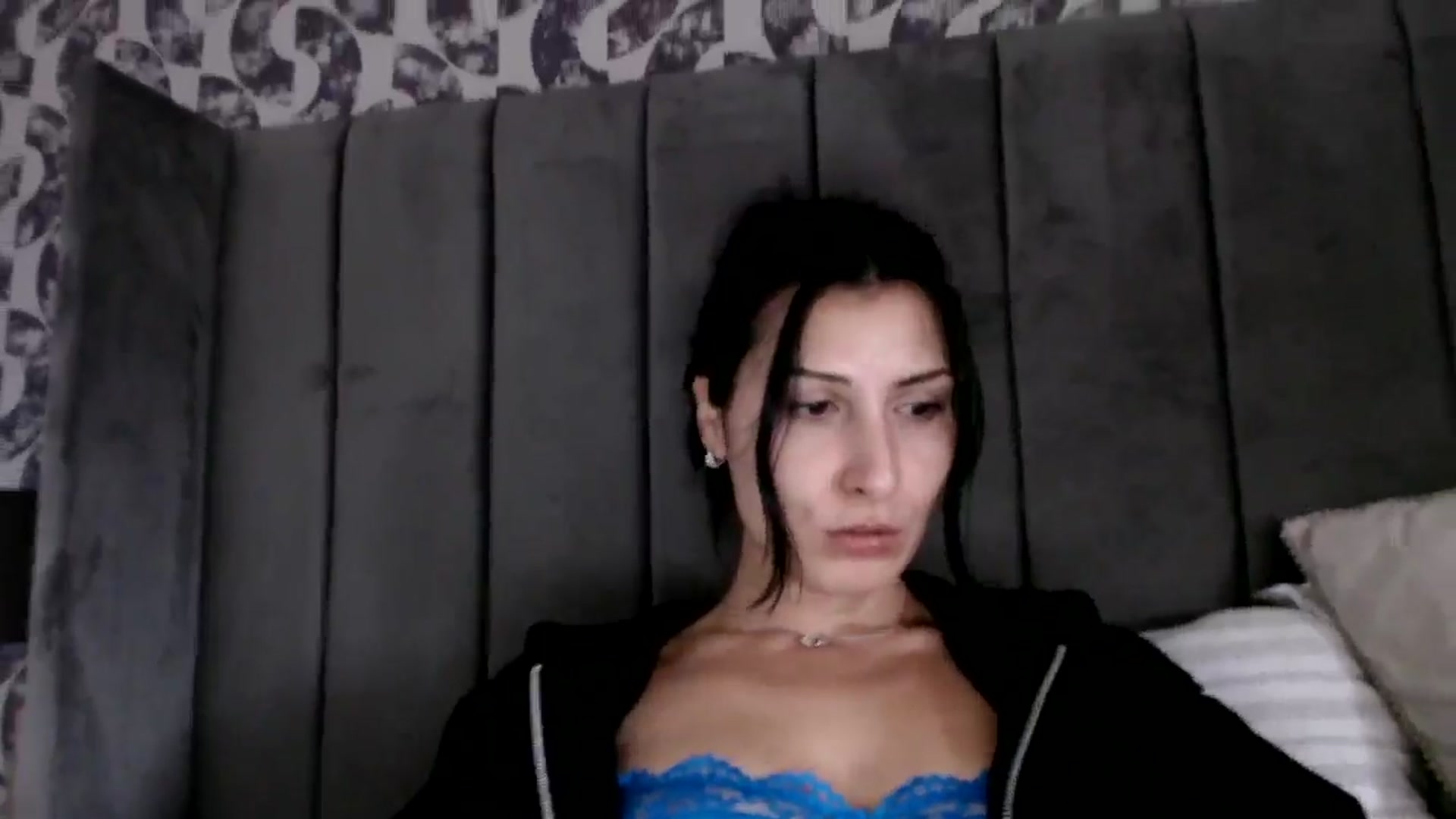 Gallery image thumbnail from Yara_77's myfreecams stream on, 10/09/2025, 12:27 image 17 of 20