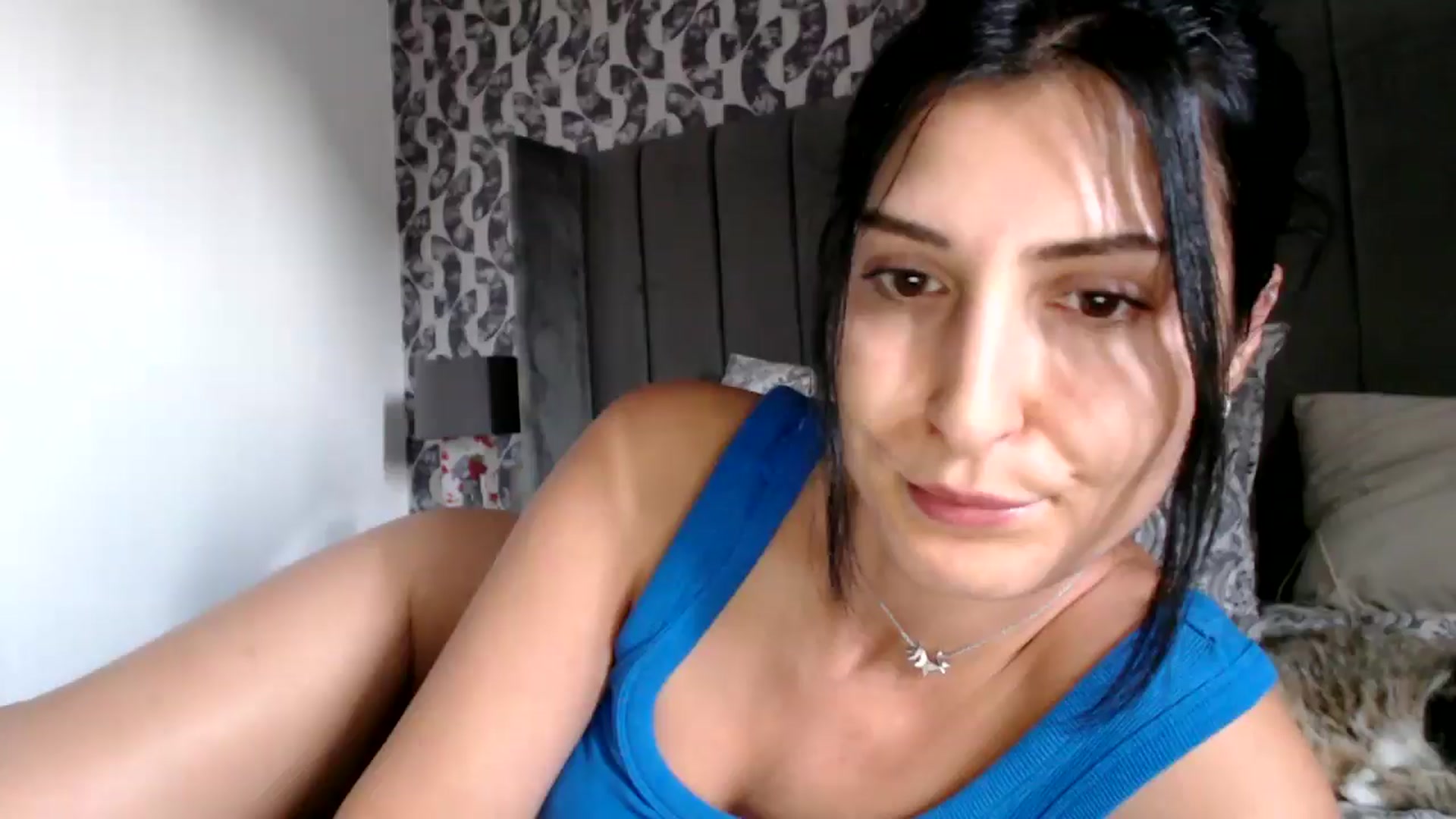 Gallery image thumbnail from Yara_77's myfreecams stream on, 10/11/2025, 12:28 image 10 of 20