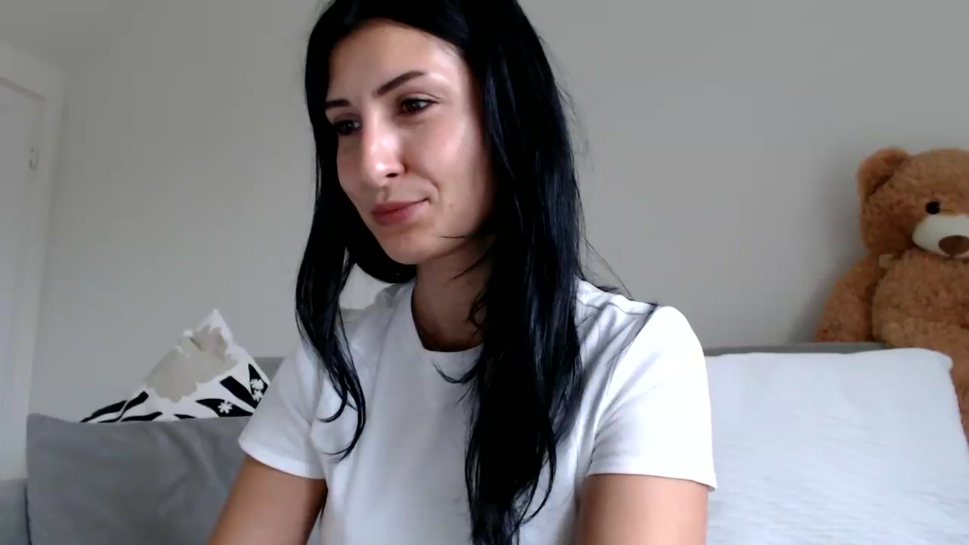 Gallery image thumbnail from Yara_77's myfreecams stream on, 10/14/2025, 12:29 image 3 of 20