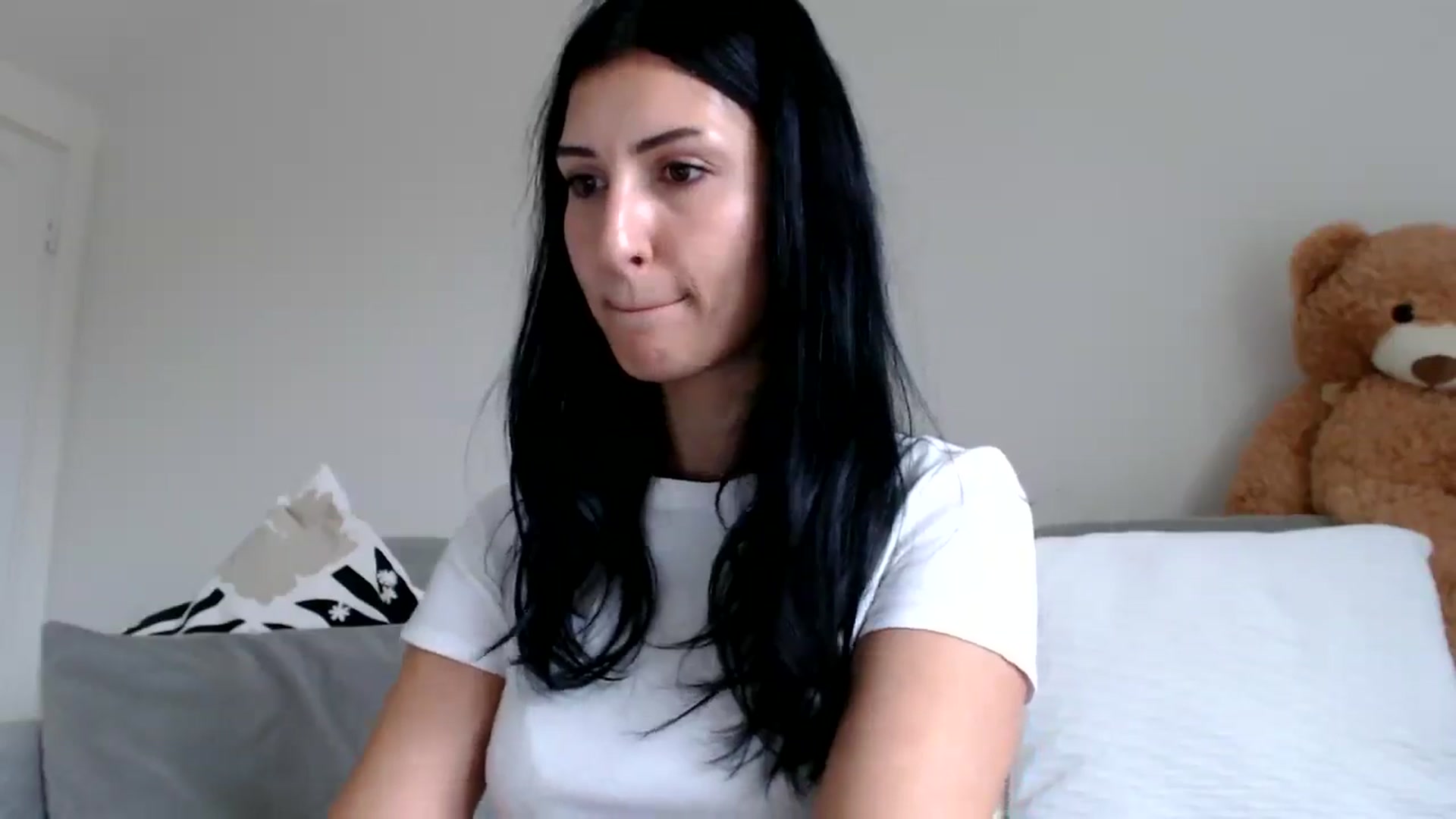 Gallery image thumbnail from Yara_77's myfreecams stream on, 10/14/2025, 12:29 image 8 of 20