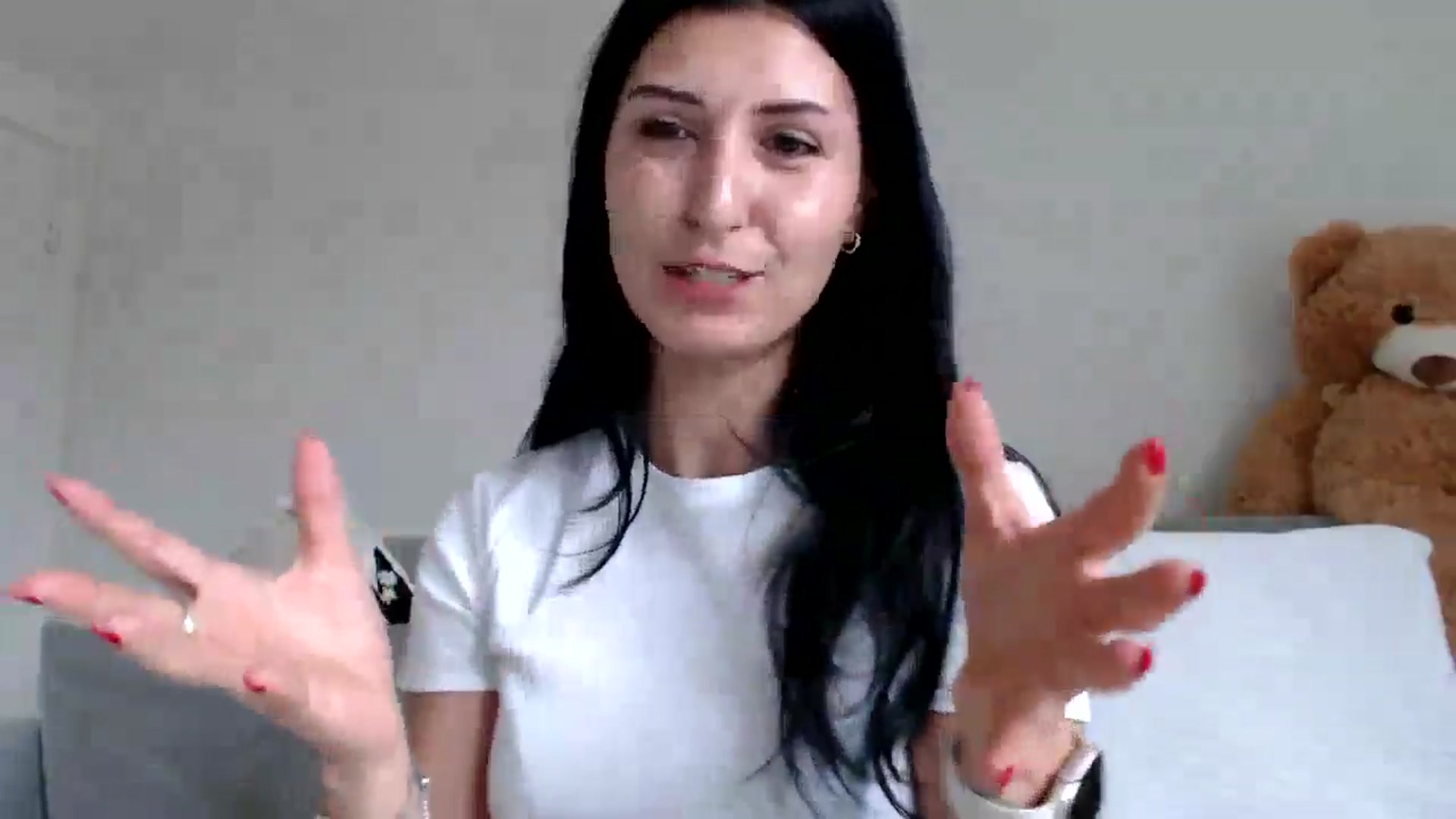 Gallery image thumbnail from Yara_77's myfreecams stream on, 10/14/2025, 12:29 image 4 of 20