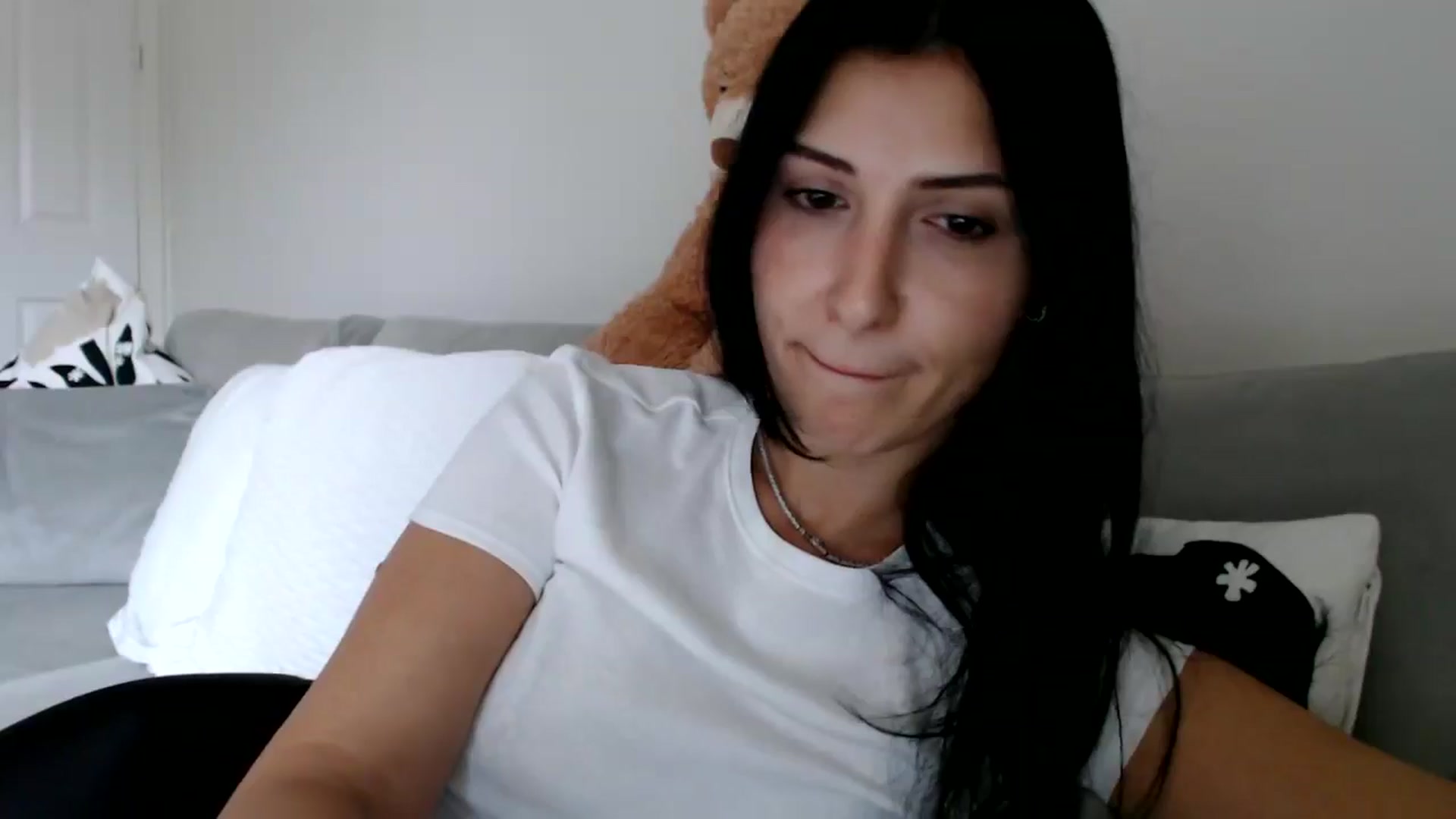 Gallery image thumbnail from Yara_77's myfreecams stream on, 10/14/2025, 13:19 image 2 of 20