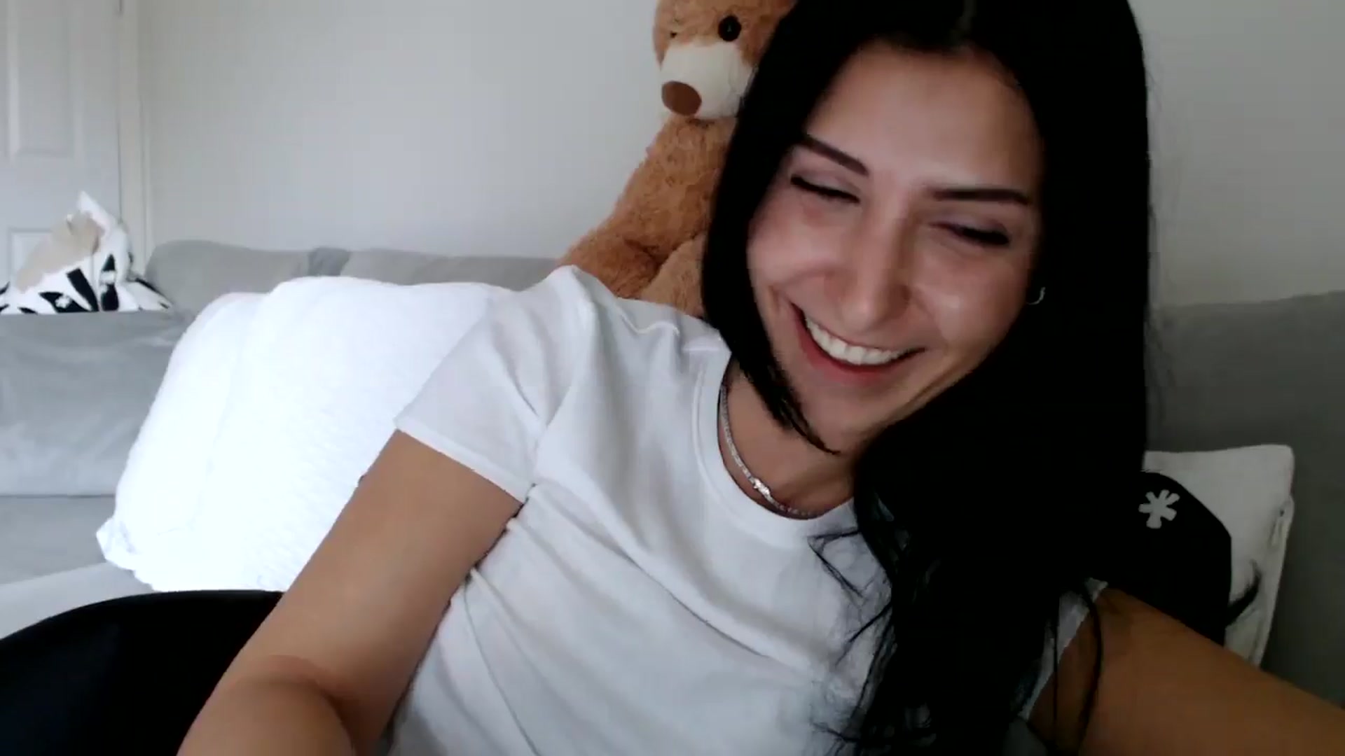 Gallery image thumbnail from Yara_77's myfreecams stream on, 10/14/2025, 13:19 image 5 of 20