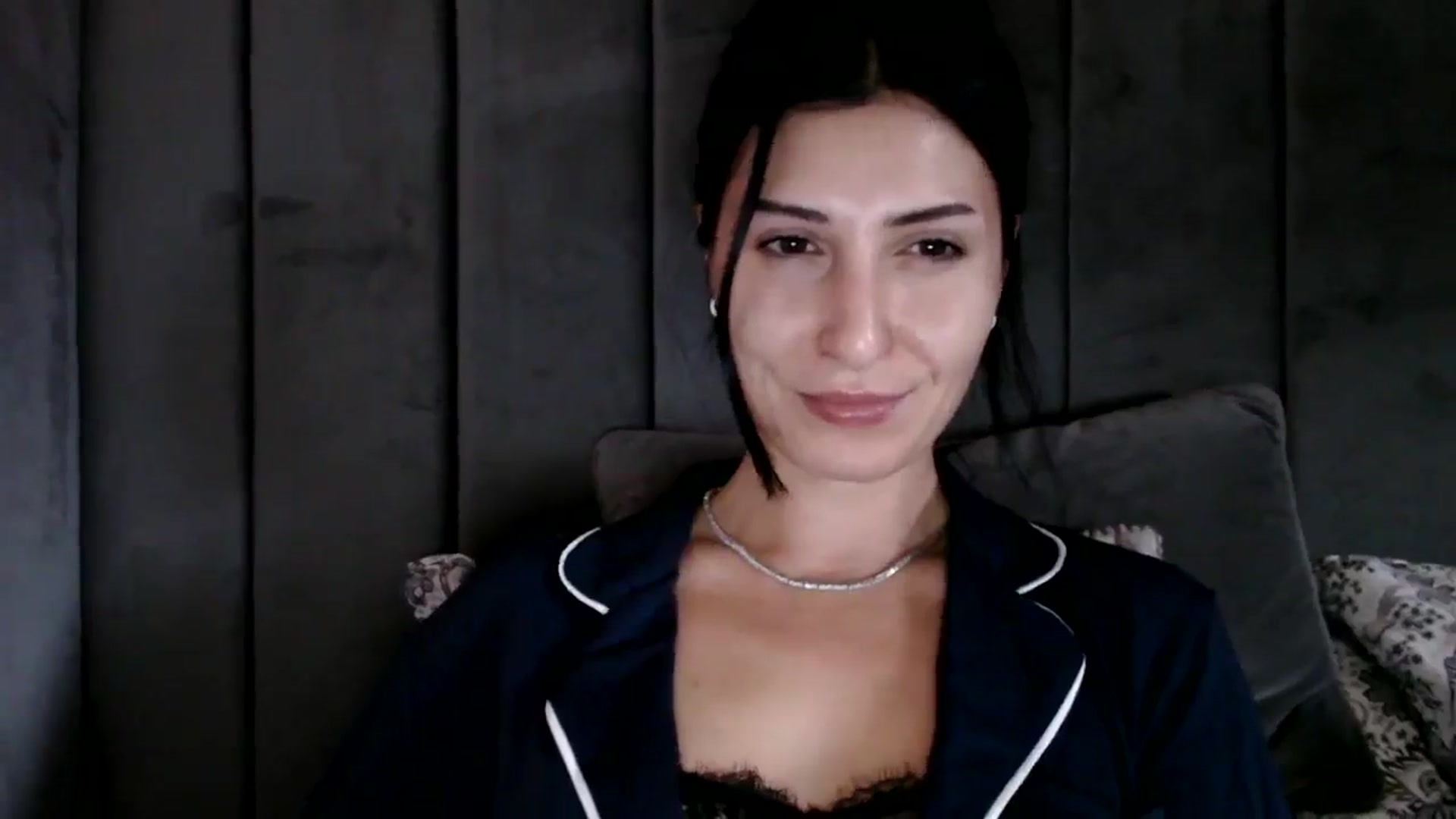 Gallery image thumbnail from Yara_77's myfreecams stream on, 10/15/2025, 10:15 image 5 of 20