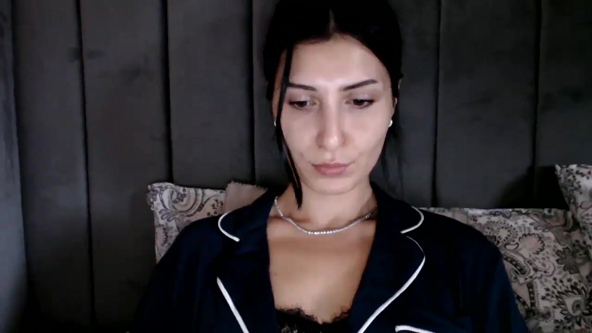 Gallery image thumbnail from Yara_77's myfreecams stream on, 10/15/2025, 10:15 image 15 of 20