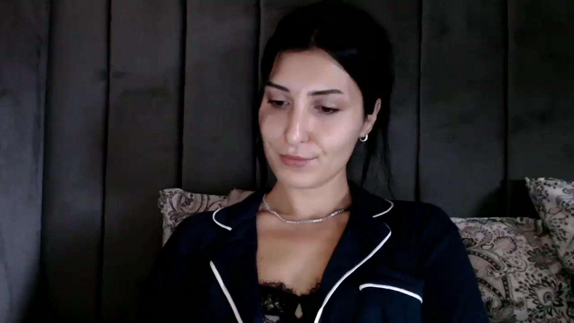 Gallery image thumbnail from Yara_77's myfreecams stream on, 10/15/2025, 10:15 image 13 of 20