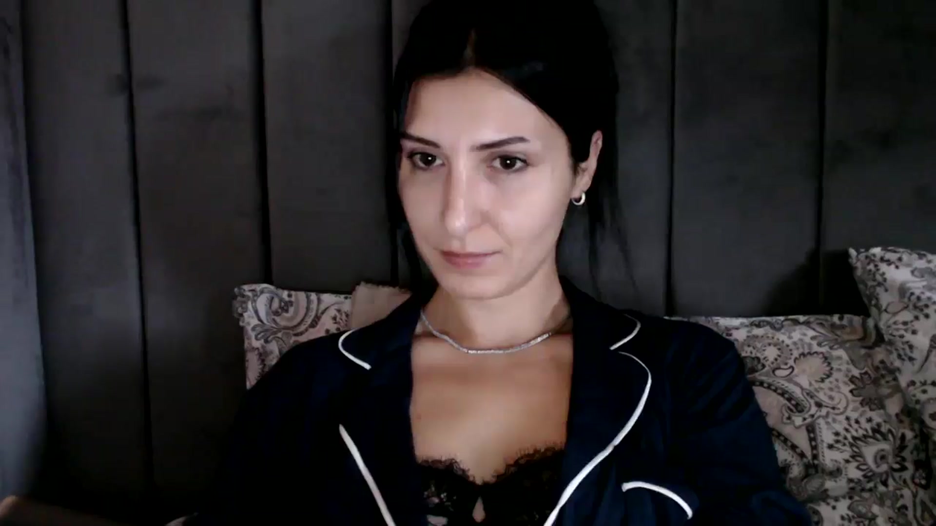Gallery image thumbnail from Yara_77's myfreecams stream on, 10/15/2025, 10:15 image 20 of 20