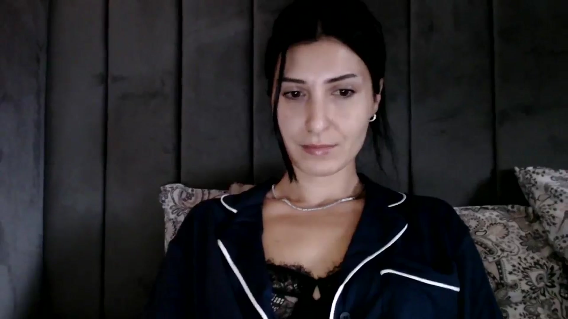 Gallery image thumbnail from Yara_77's myfreecams stream on, 10/15/2025, 10:15 image 7 of 20