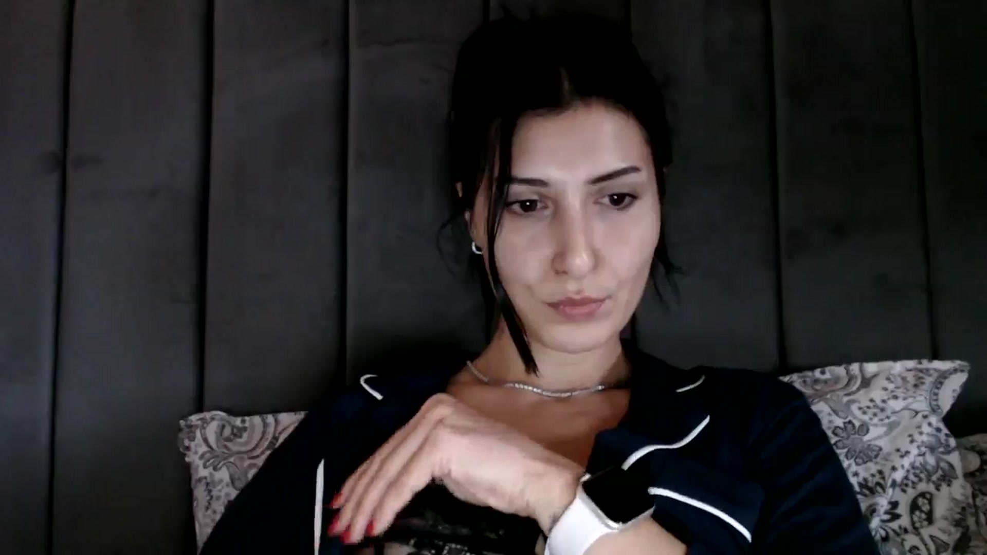 Gallery image thumbnail from Yara_77's myfreecams stream on, 10/15/2025, 10:50 image 10 of 20