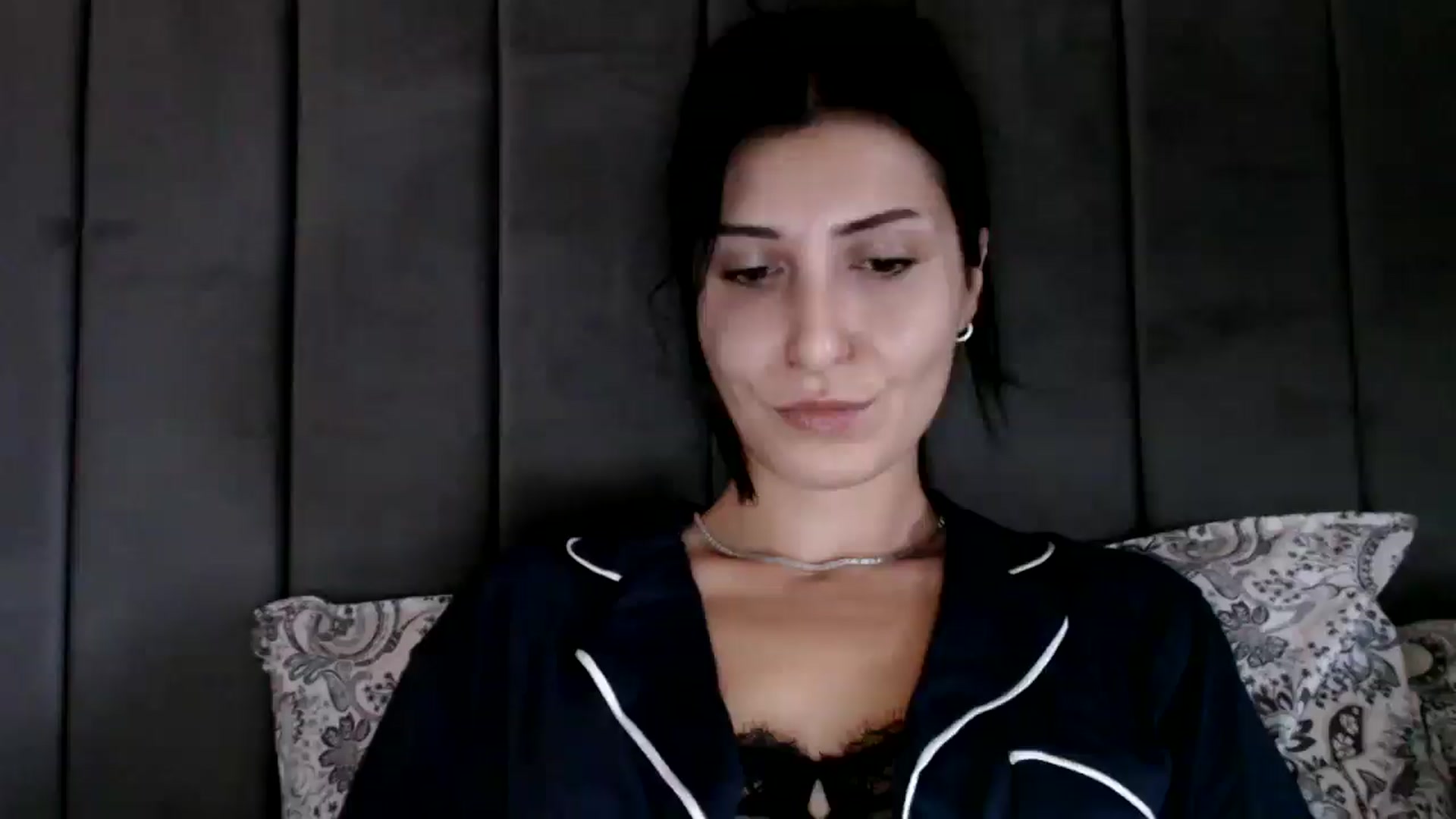 Gallery image thumbnail from Yara_77's myfreecams stream on, 10/15/2025, 10:50 image 7 of 20