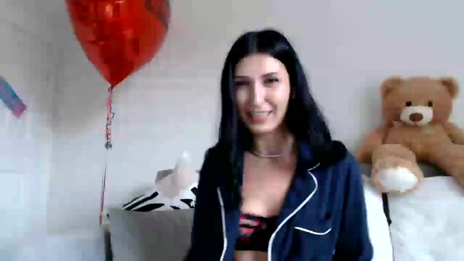 Gallery image thumbnail from Yara_77's myfreecams stream on, 10/16/2025, 09:39 image 19 of 20