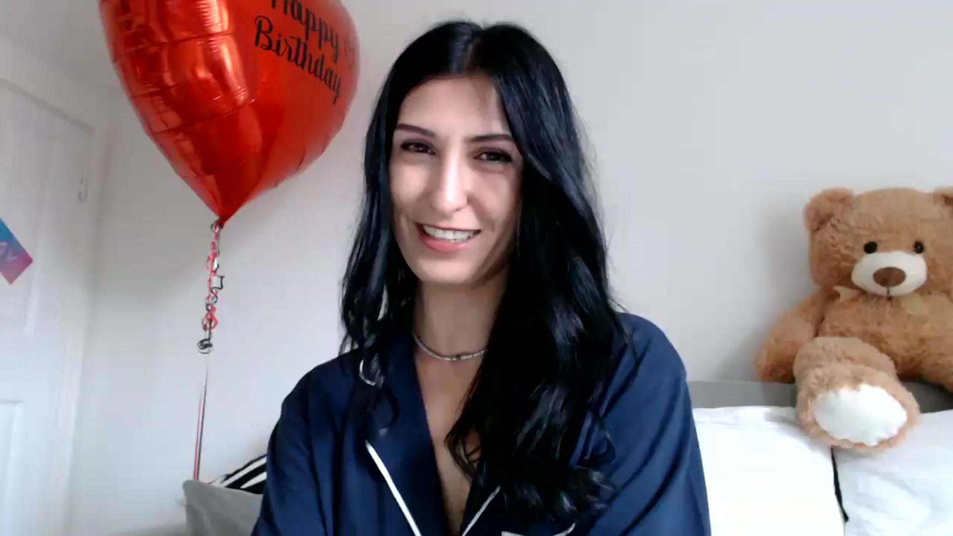 Gallery image thumbnail from Yara_77's myfreecams stream on, 10/16/2025, 09:39 image 4 of 20