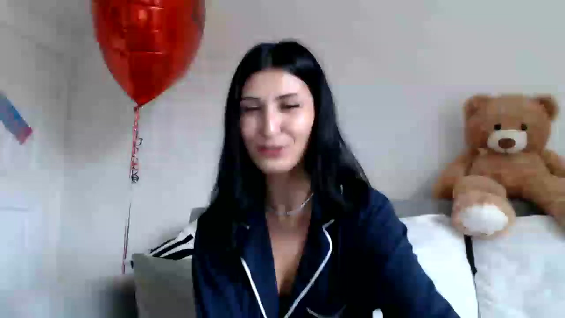Gallery image thumbnail from Yara_77's myfreecams stream on, 10/16/2025, 09:39 image 18 of 20