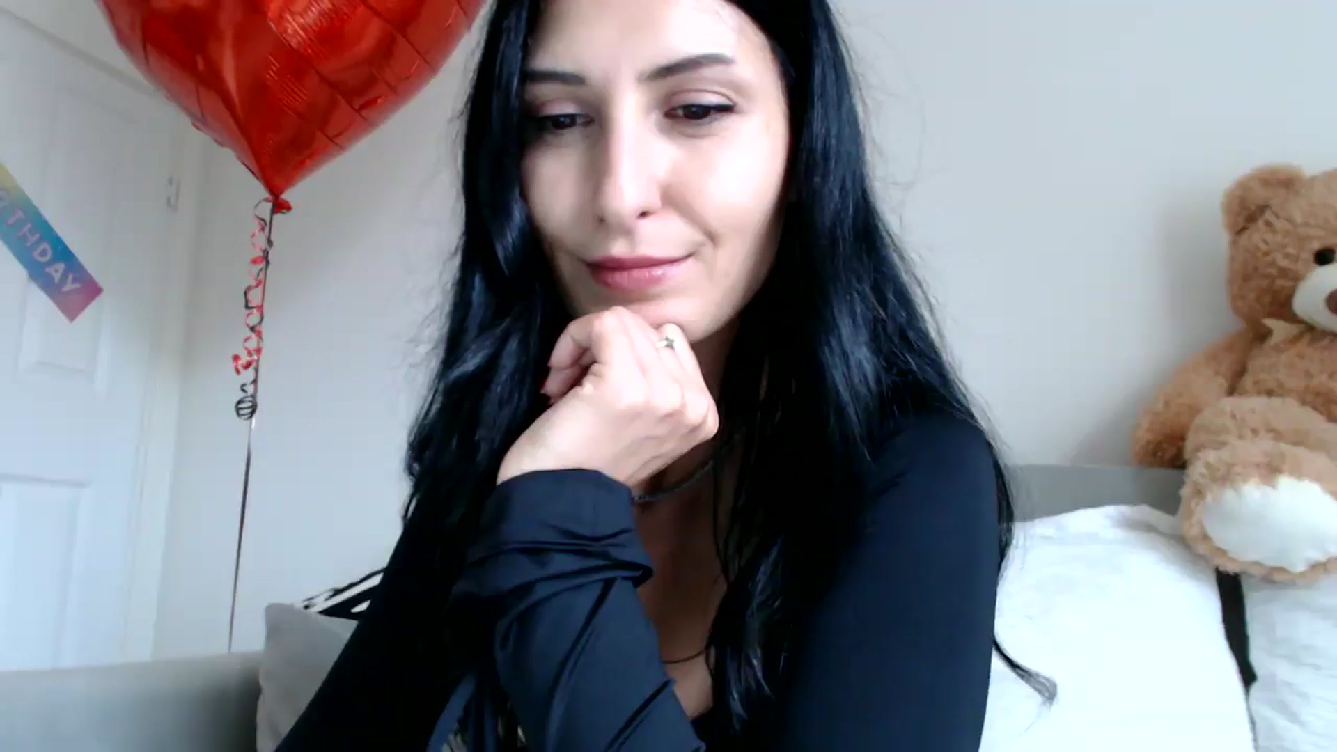 Gallery image thumbnail from Yara_77's myfreecams stream on, 10/16/2025, 11:32 image 20 of 20
