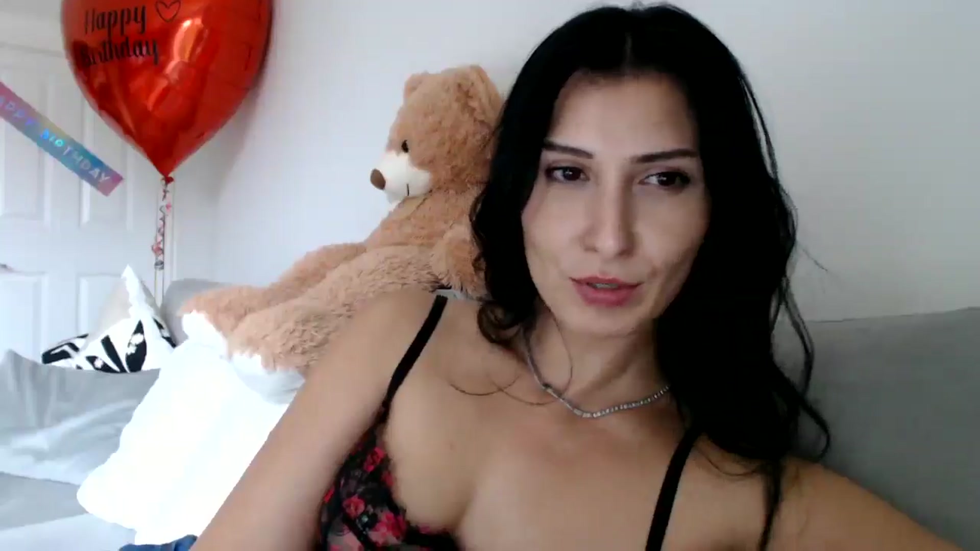 Gallery image thumbnail from Yara_77's myfreecams stream on, 10/16/2025, 13:57 image 18 of 20
