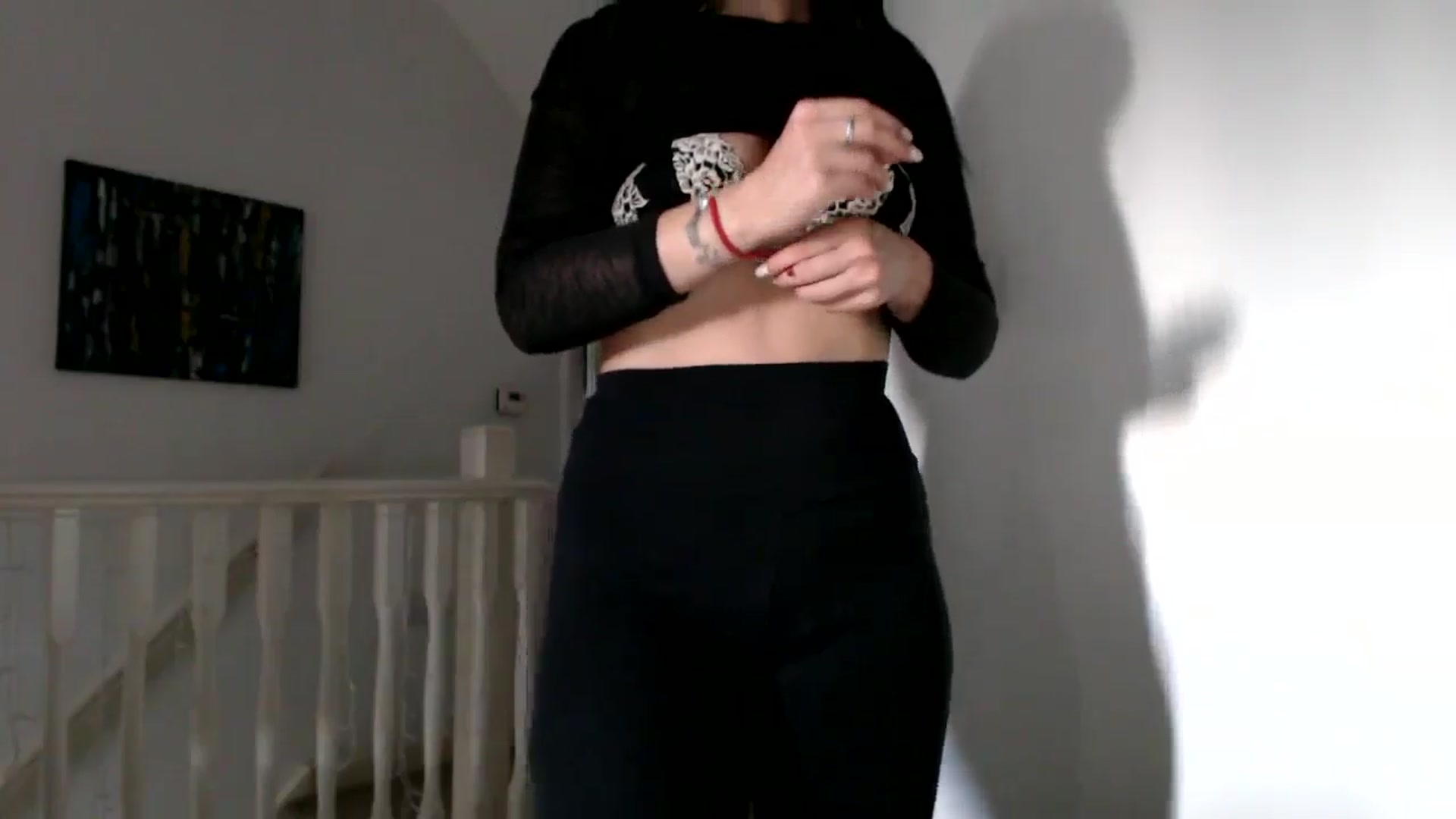 Gallery image thumbnail from Yara_77's myfreecams stream on, 10/21/2025, 14:54 image 5 of 20