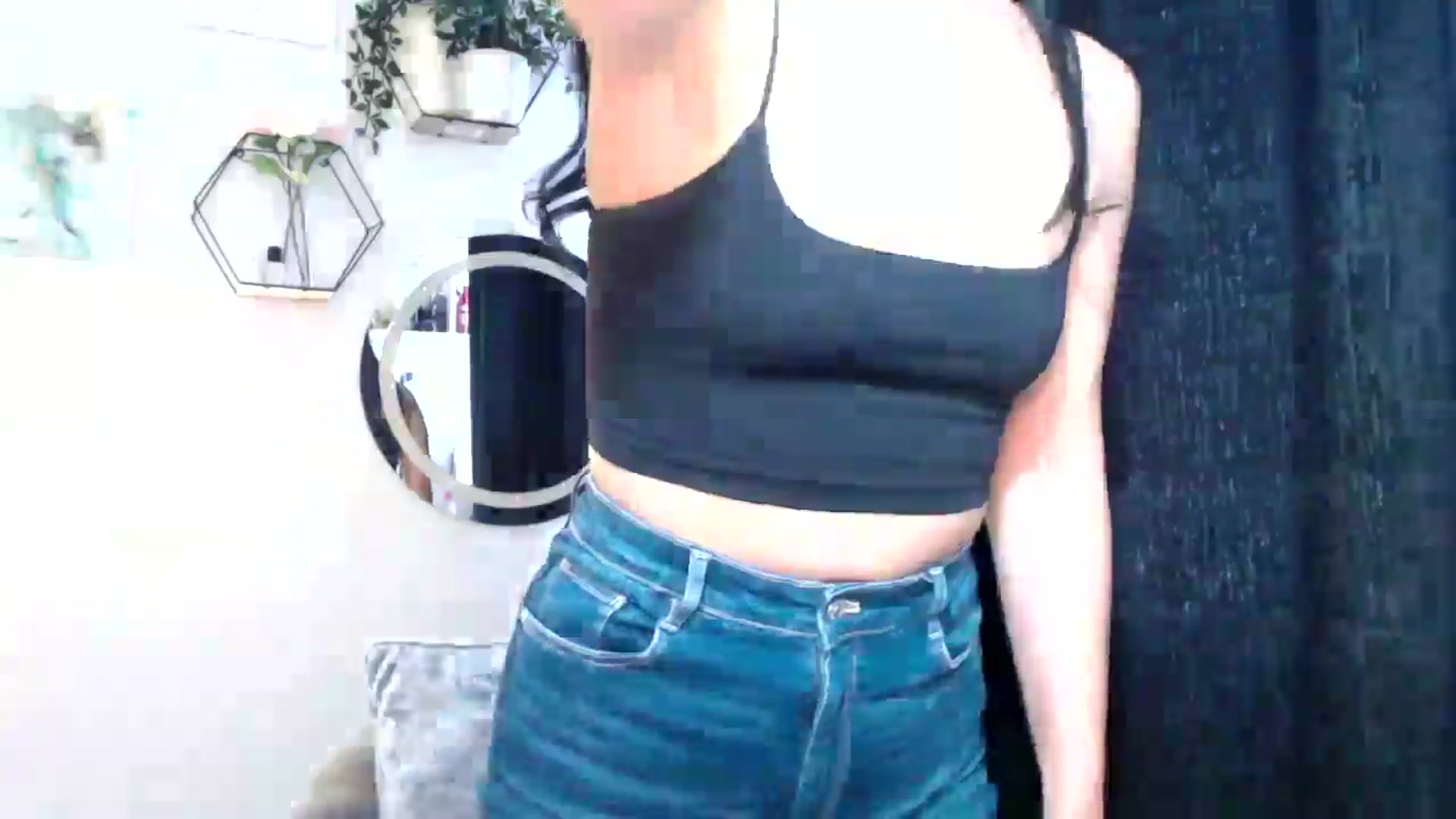 Gallery image thumbnail from Yara_77's myfreecams stream on, 10/23/2025, 13:45 image 7 of 20