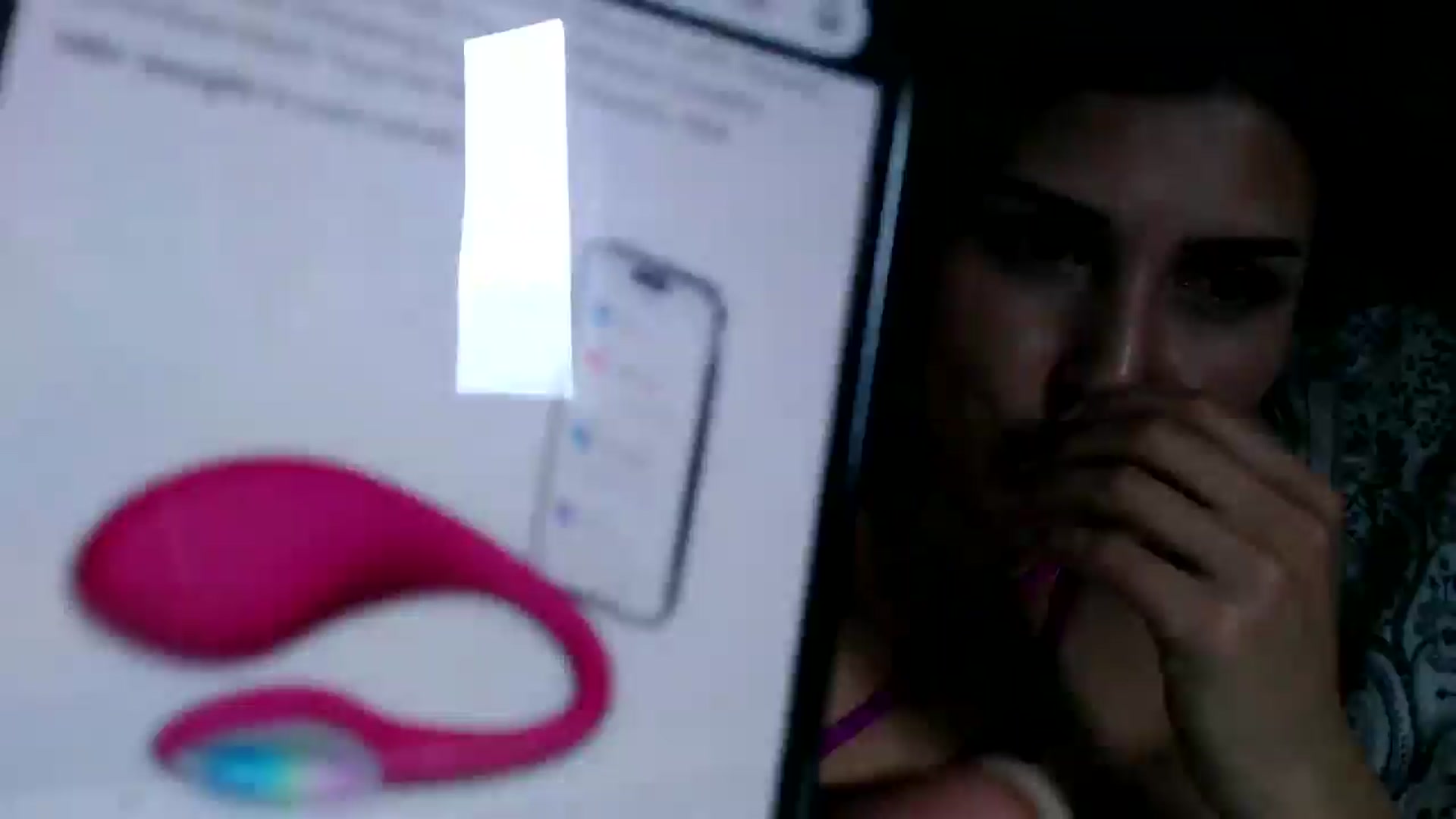 Gallery image thumbnail from Yara_77's myfreecams stream on, 10/24/2025, 13:50 image 4 of 20