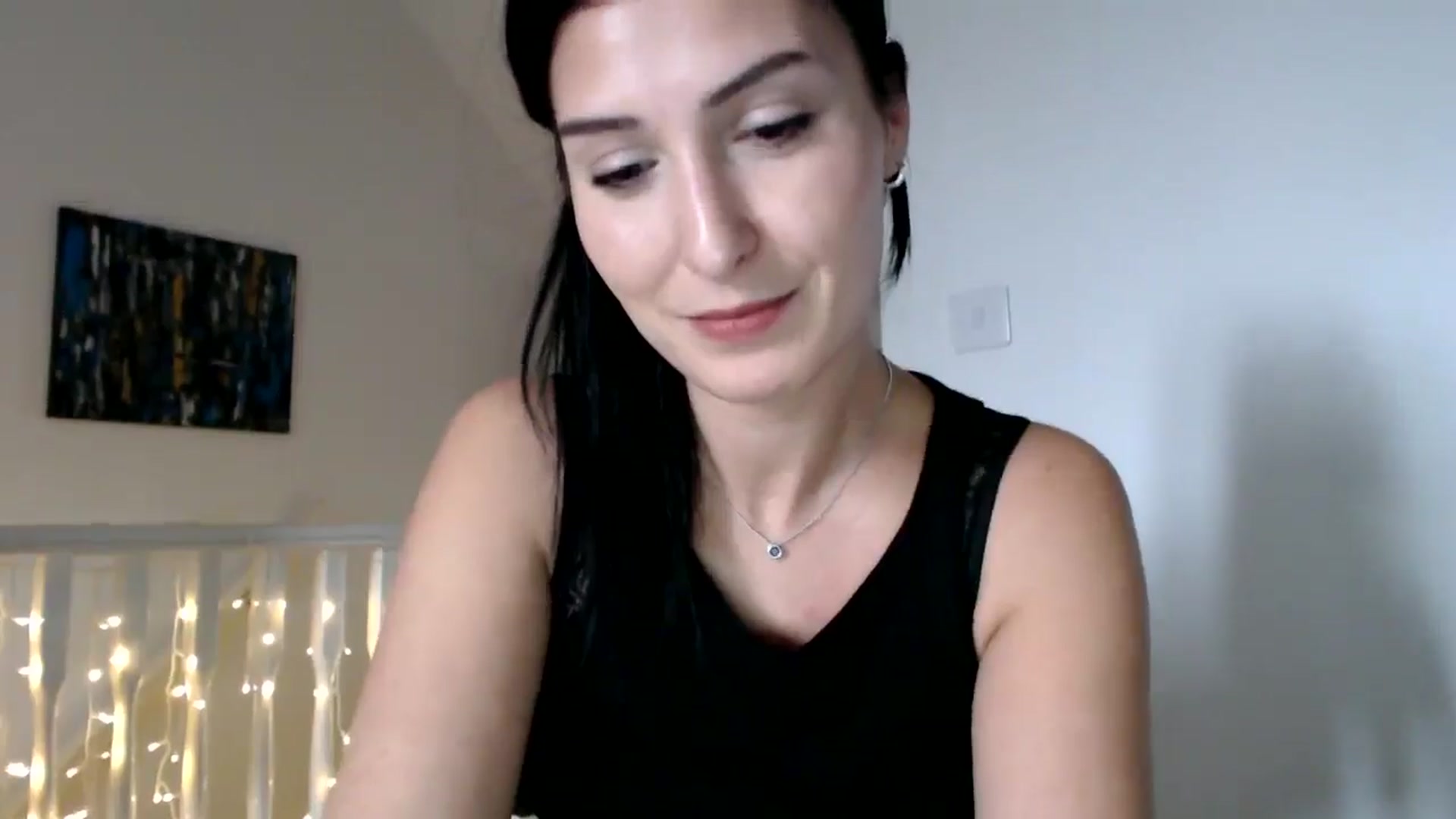 Gallery image thumbnail from Yara_77's myfreecams stream on, 10/31/2025, 10:56 image 20 of 20