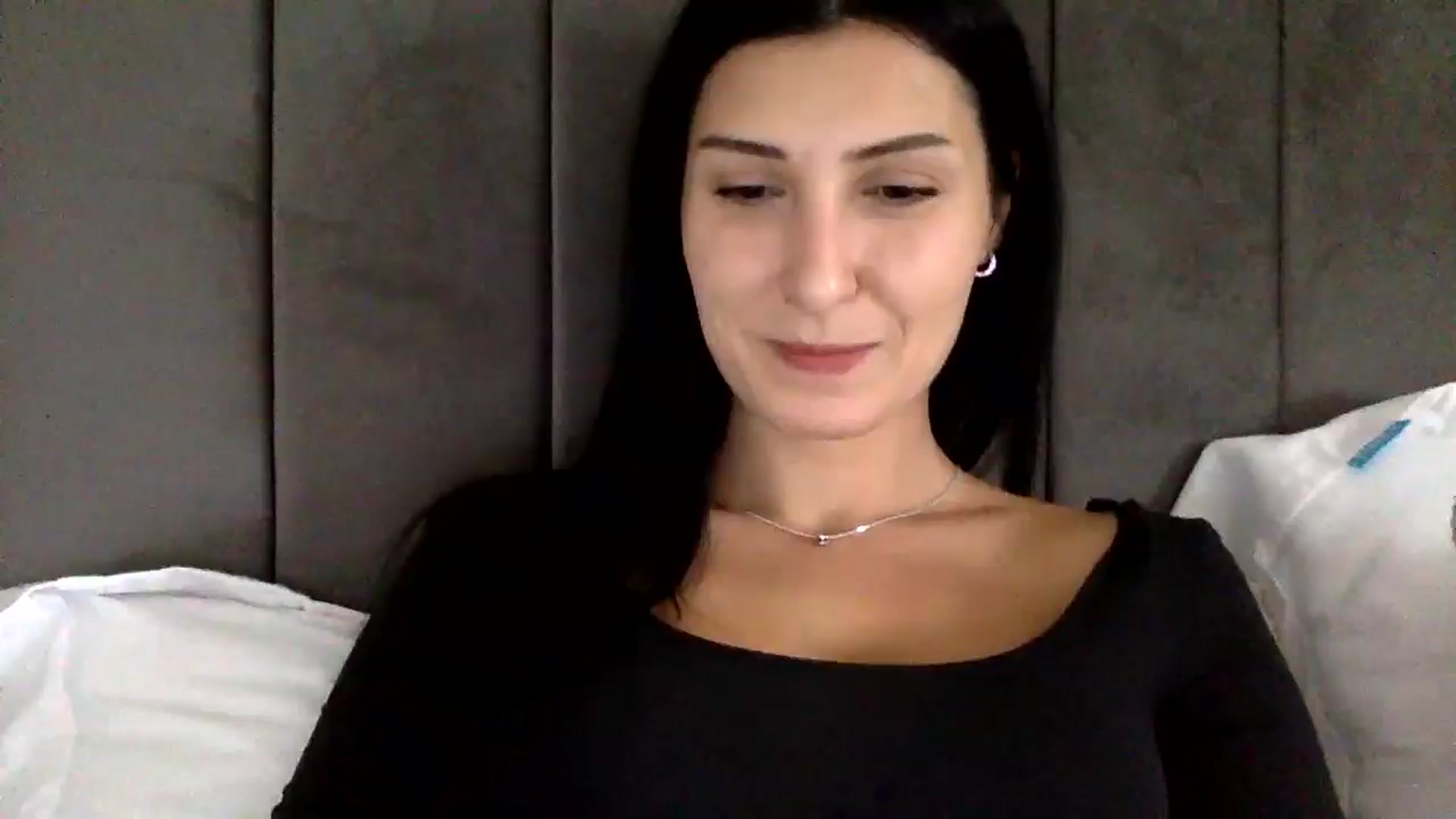 Gallery image thumbnail from Yara_77's myfreecams stream on, 11/03/2025, 13:04 image 2 of 20