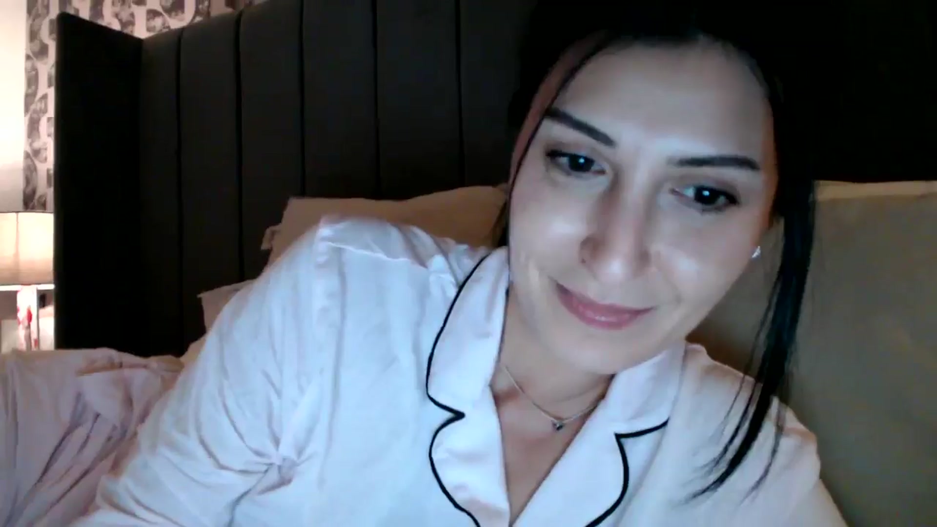 Gallery image thumbnail from Yara_77's myfreecams stream on, 11/03/2025, 20:52 image 11 of 20