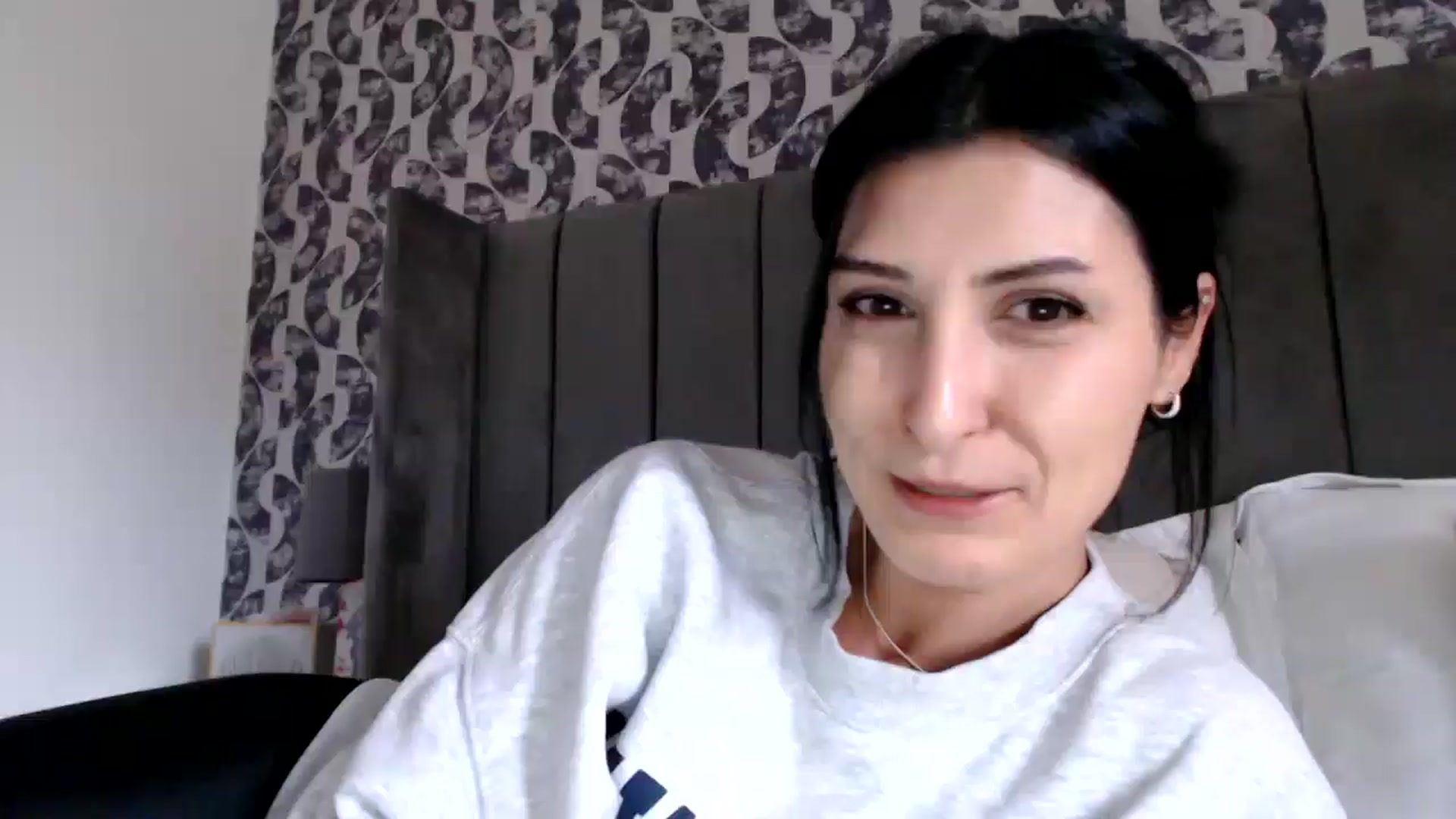 Gallery image thumbnail from Yara_77's myfreecams stream on, 11/04/2025, 13:03 image 7 of 20