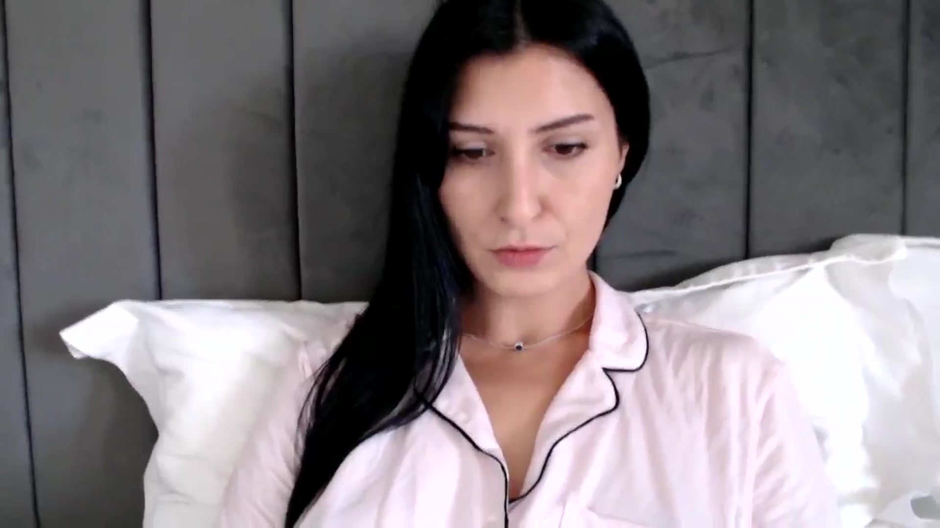 Gallery image thumbnail from Yara_77's myfreecams stream on, 11/05/2025, 11:11 image 8 of 20