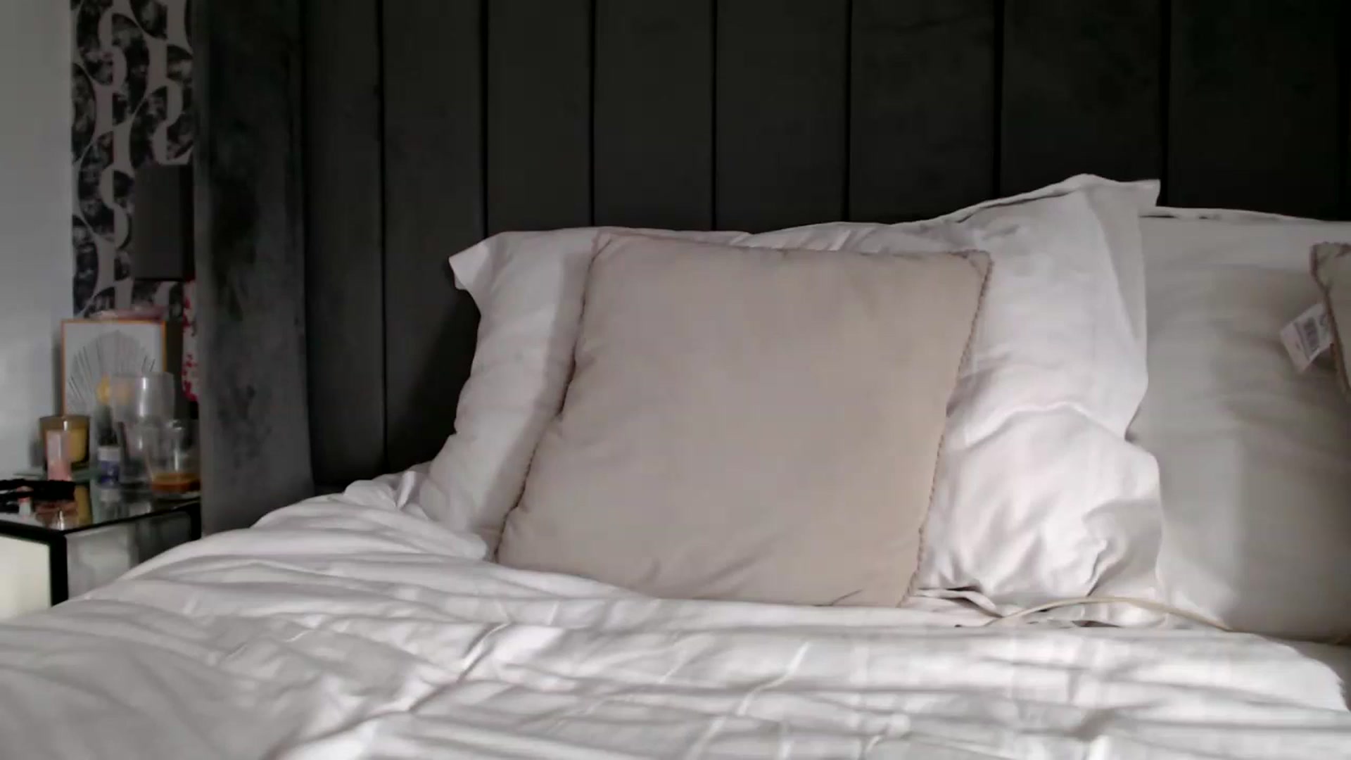 Gallery image thumbnail from Yara_77's myfreecams stream on, 11/05/2025, 13:12 image 10 of 20