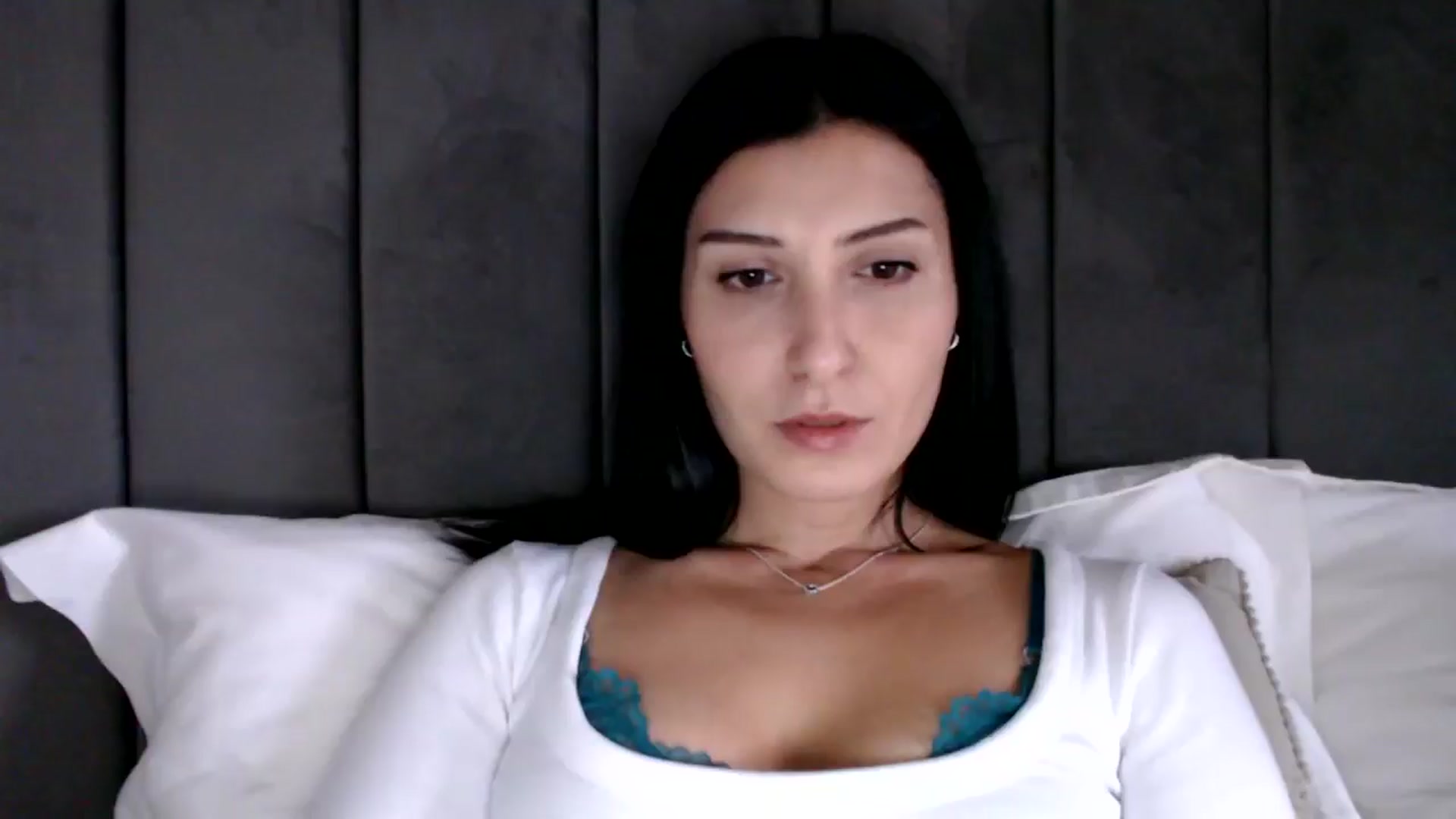 Gallery image thumbnail from Yara_77's myfreecams stream on, 11/05/2025, 13:59 image 17 of 20