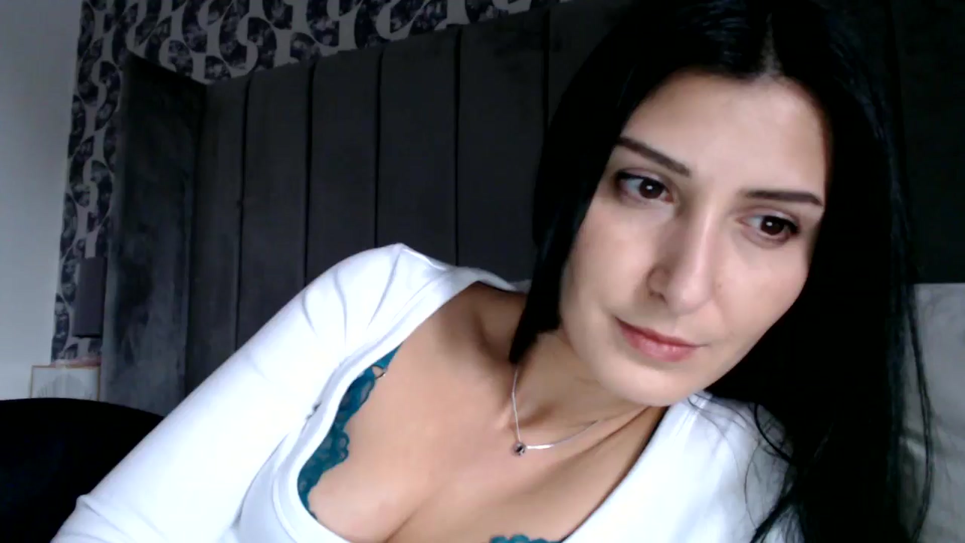 Gallery image thumbnail from Yara_77's myfreecams stream on, 11/05/2025, 13:59 image 1 of 20