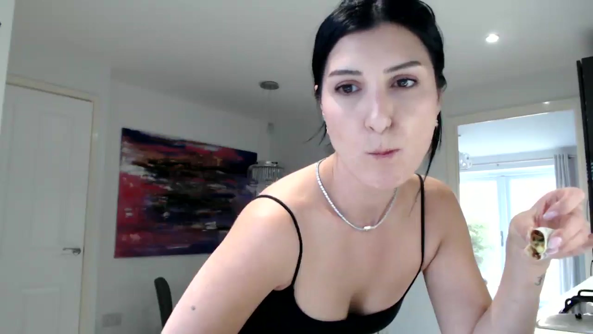 Gallery image thumbnail from Yara_77's myfreecams stream on, 11/06/2025, 12:12 image 13 of 20