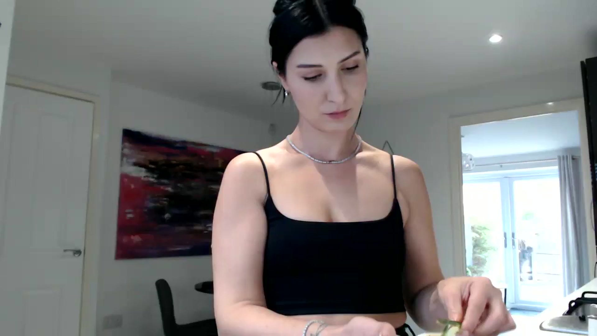 Gallery image thumbnail from Yara_77's myfreecams stream on, 11/06/2025, 12:12 image 7 of 20