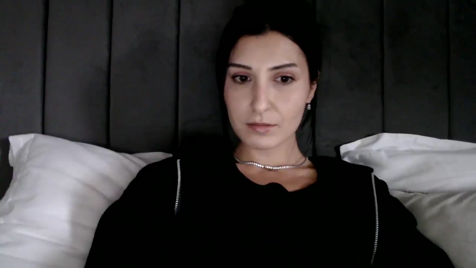 Gallery image thumbnail from Yara_77's myfreecams stream on, 11/06/2025, 14:17 image 15 of 20