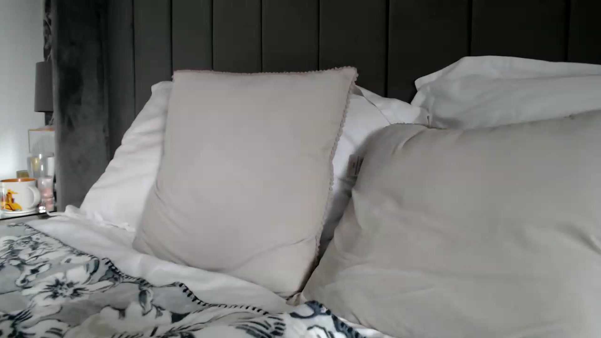Gallery image thumbnail from Yara_77's myfreecams stream on, 11/06/2025, 14:17 image 5 of 20