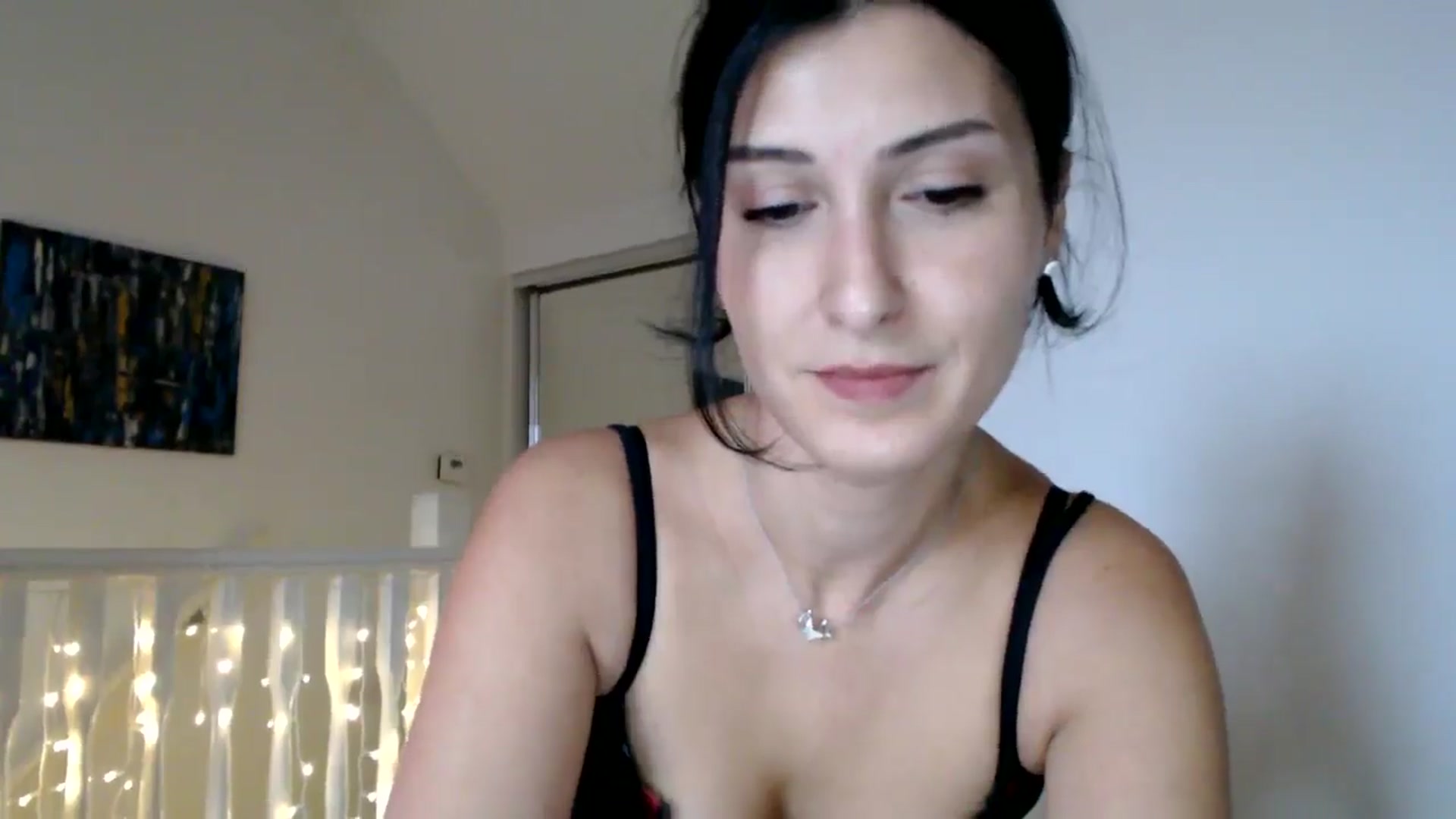Gallery image thumbnail from Yara_77's myfreecams stream on, 11/07/2025, 12:16 image 8 of 20