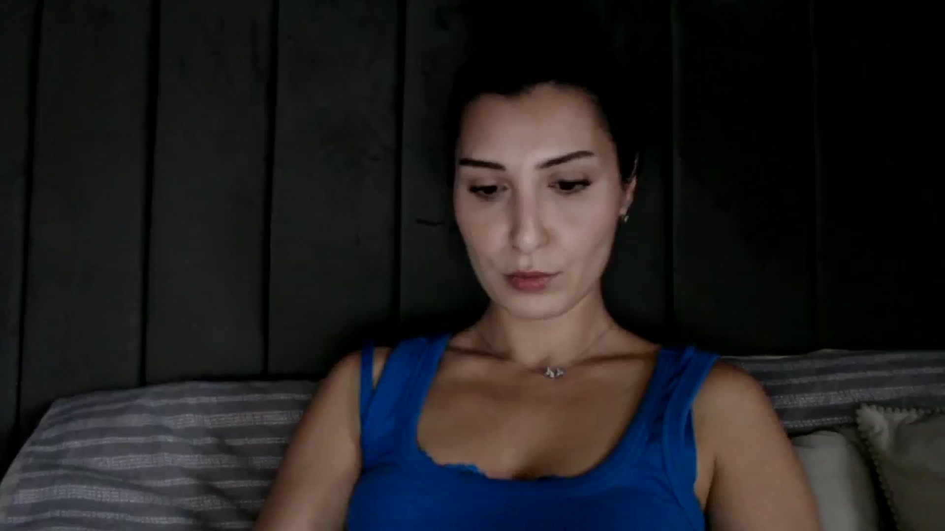 Gallery image thumbnail from Yara_77's myfreecams stream on, 11/10/2025, 12:41 image 2 of 20