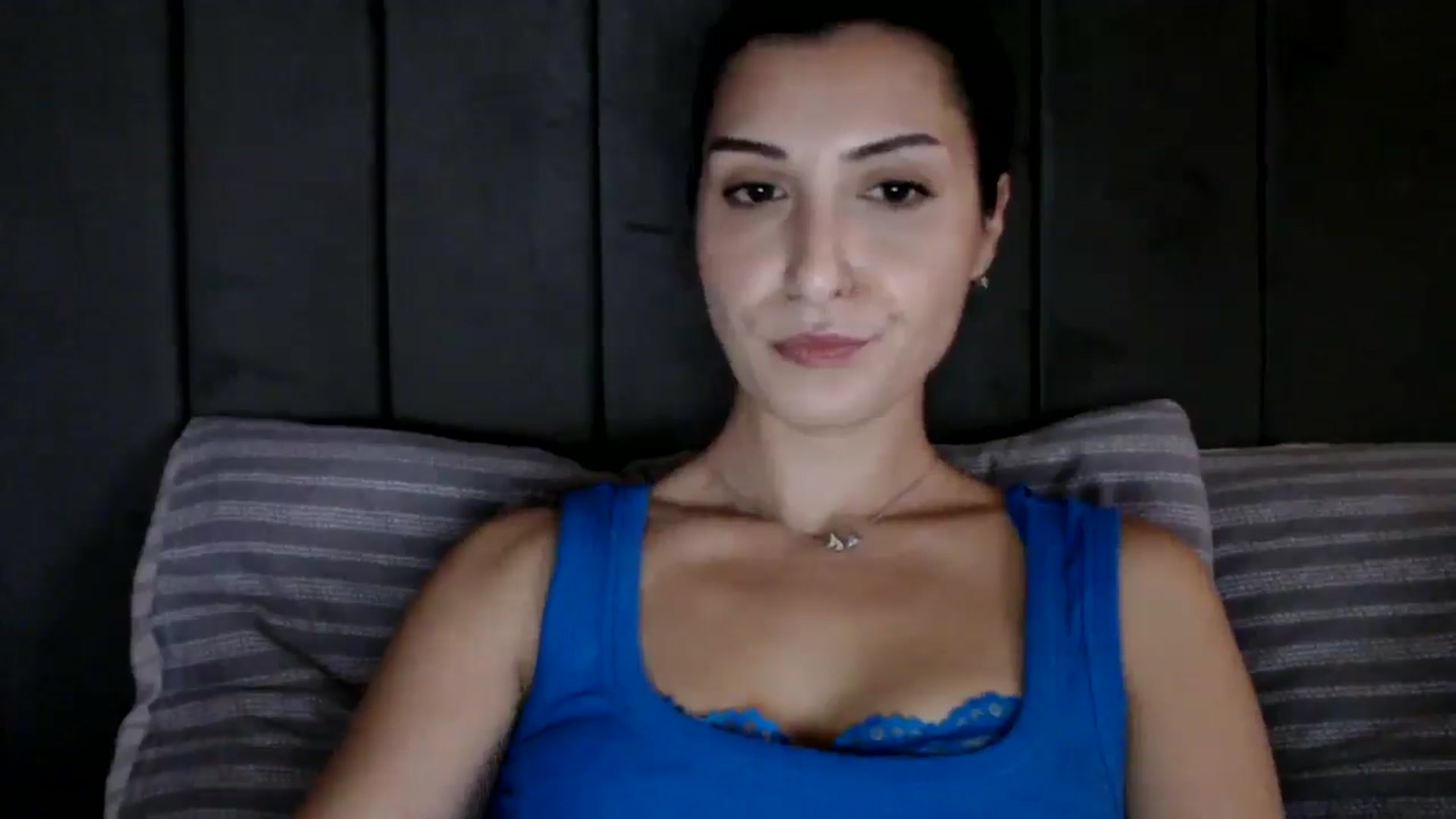 Gallery image thumbnail from Yara_77's myfreecams stream on, 11/10/2025, 13:28 image 18 of 20