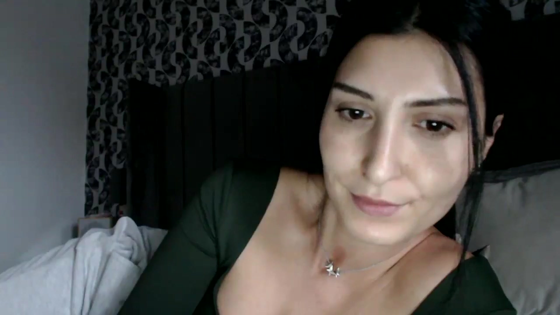 Gallery image thumbnail from Yara_77's myfreecams stream on, 11/11/2025, 14:40 image 4 of 20
