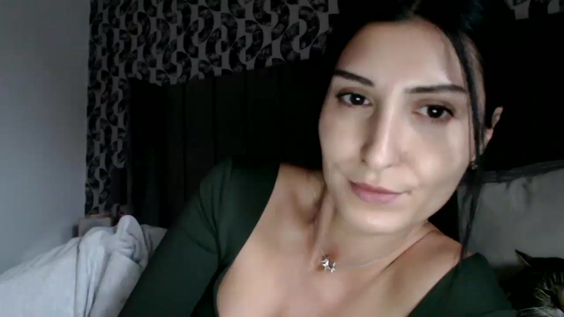 Gallery image thumbnail from Yara_77's myfreecams stream on, 11/11/2025, 14:40 image 3 of 20